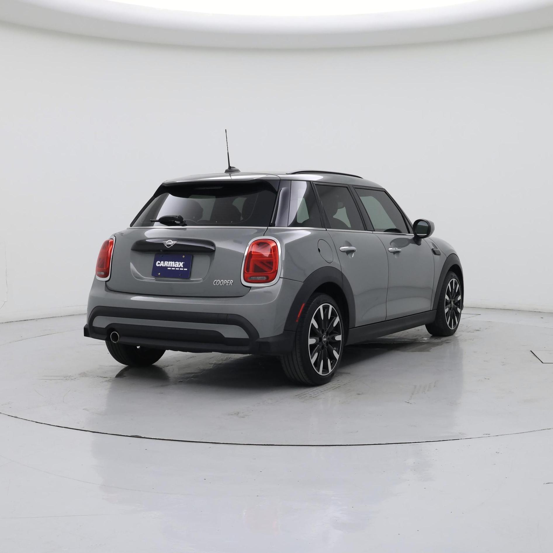 Thumbnail: 2022 MINI Cooper Hardtop - 8