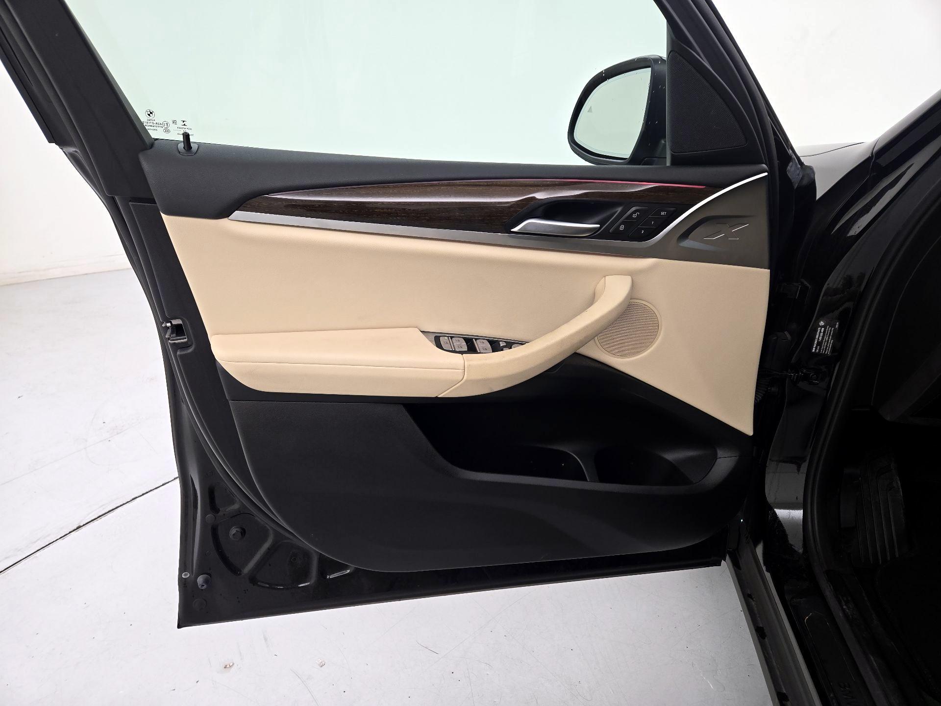 Thumbnail: 2023 BMW X3 - 10