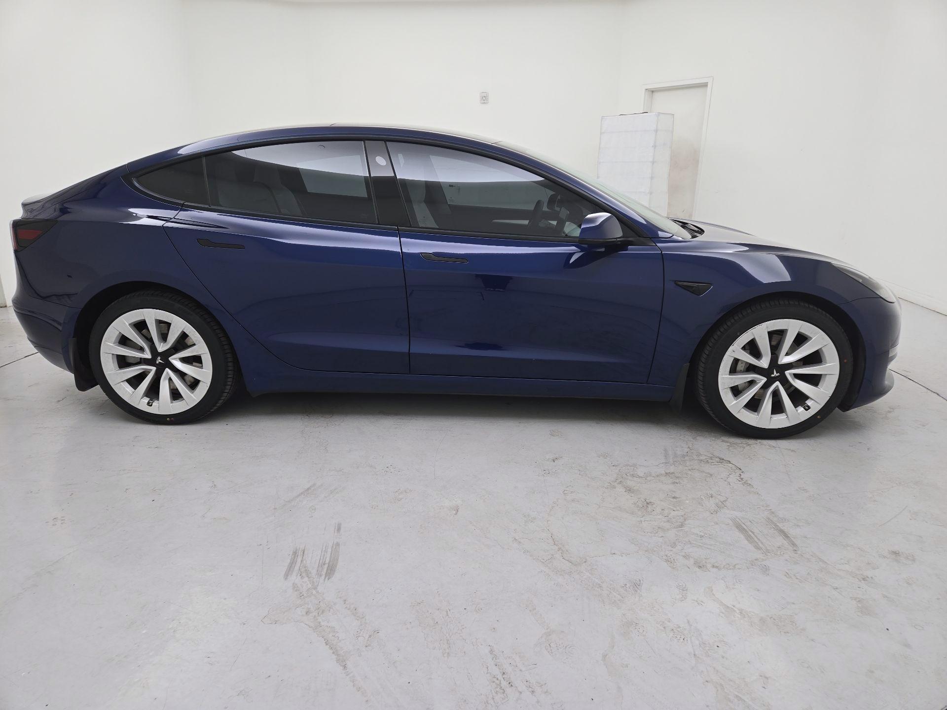 Thumbnail: 2022 Tesla Model 3 - 4