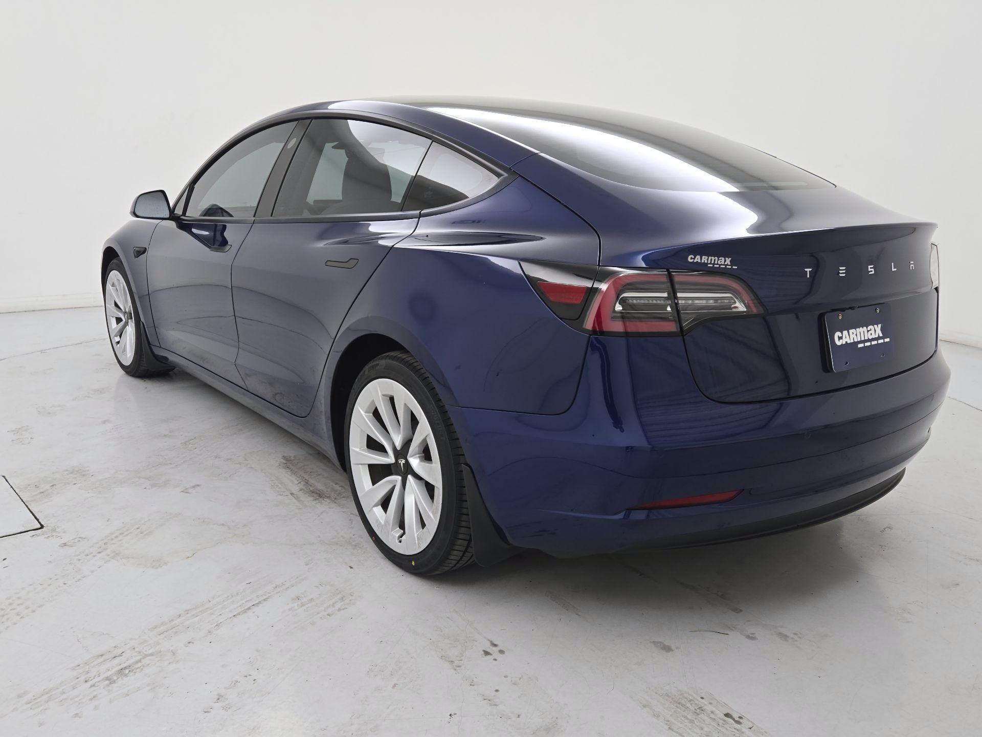 Thumbnail: 2022 Tesla Model 3 - 7