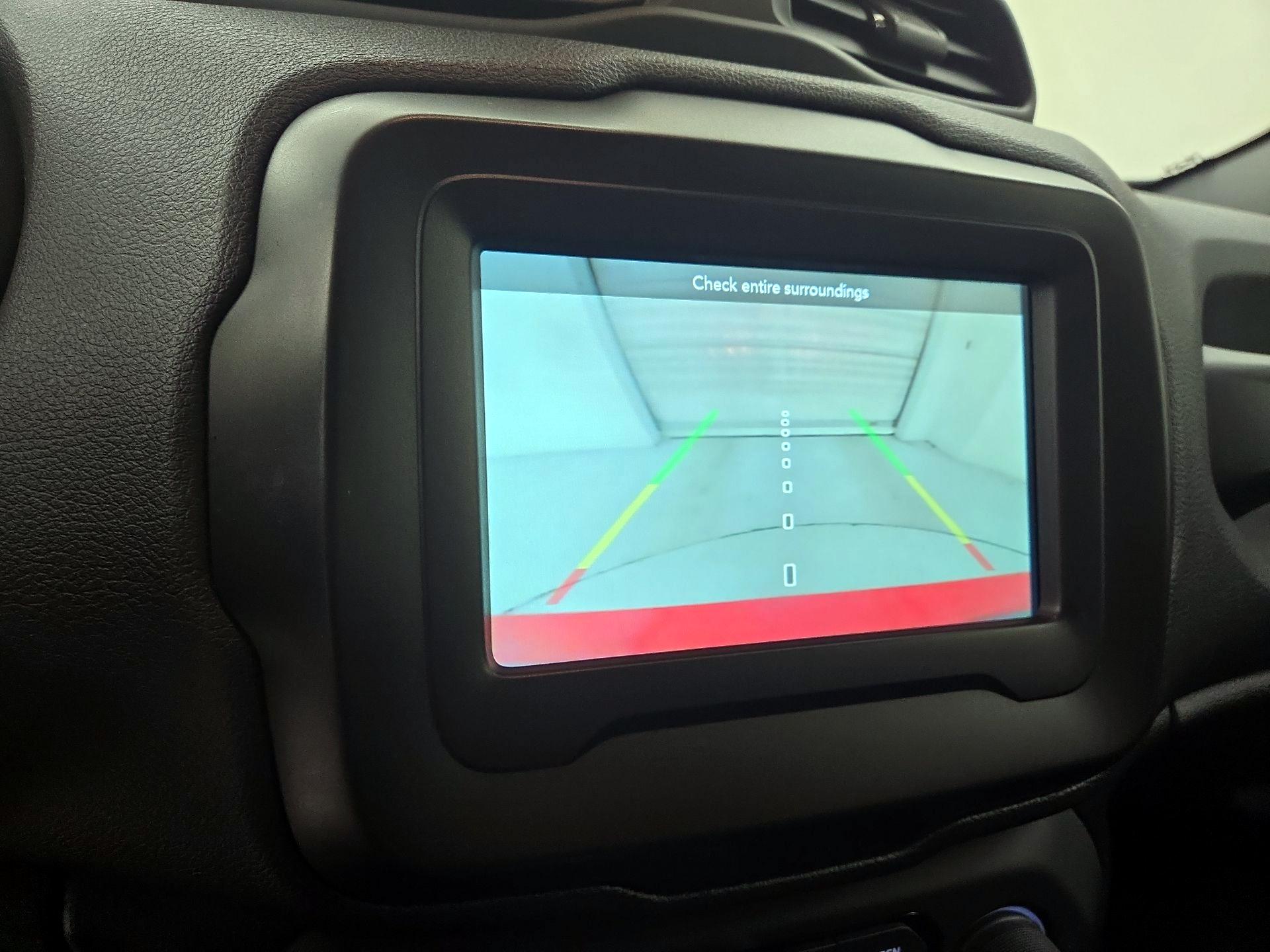 Thumbnail: 2019 Jeep Renegade - 14