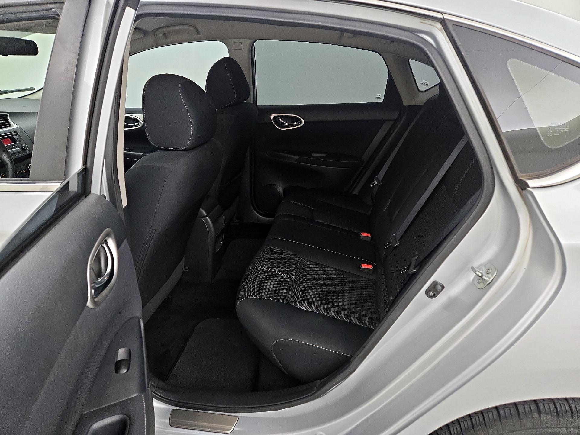Thumbnail: 2015 Nissan Sentra - 16