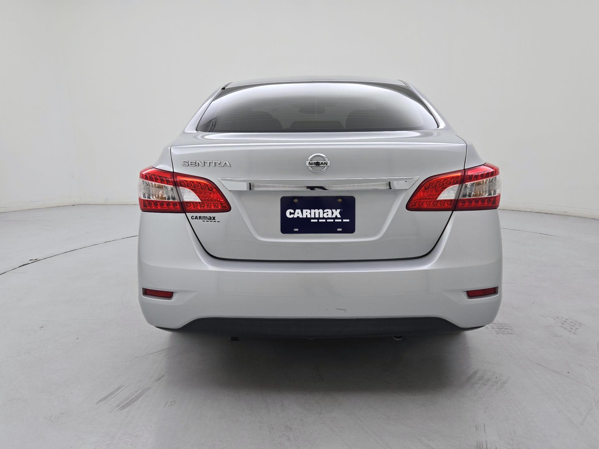 Thumbnail: 2015 Nissan Sentra - 6