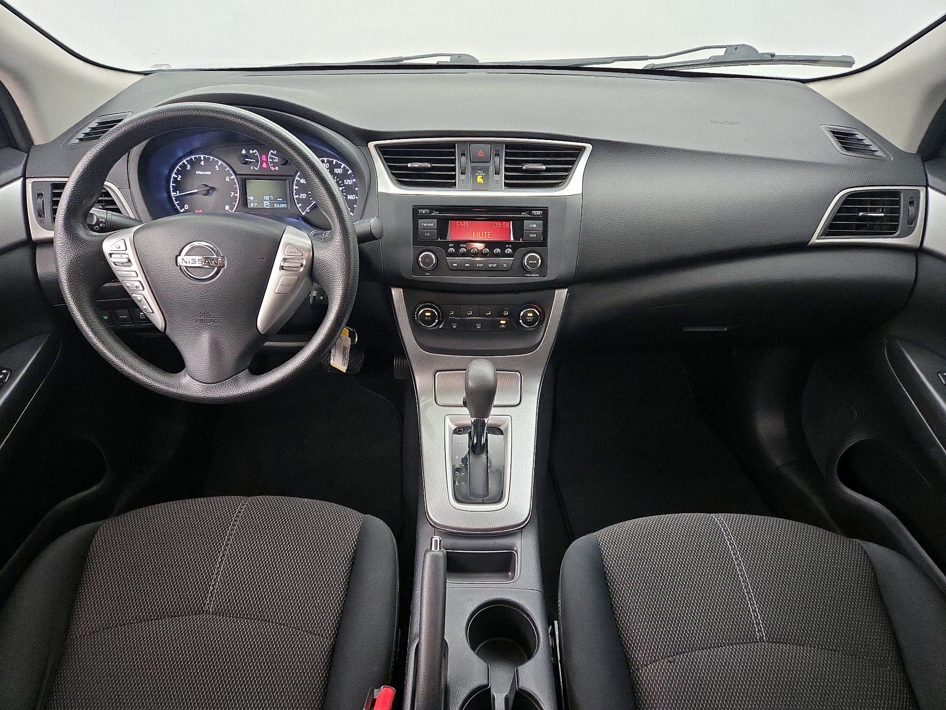 Thumbnail: 2015 Nissan Sentra - 8