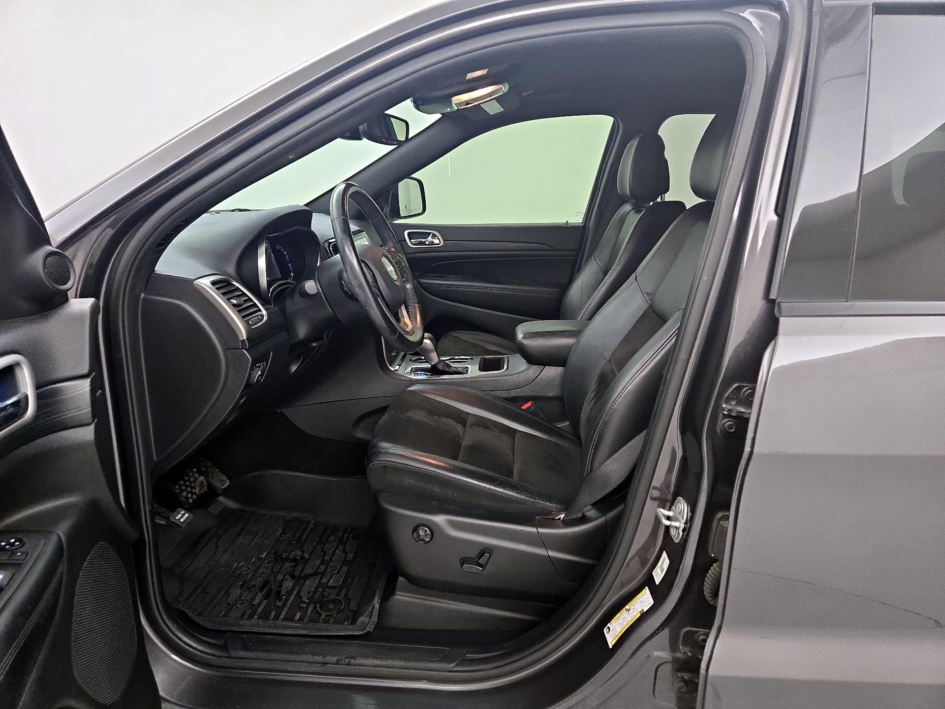 Thumbnail: 2020 Jeep Grand Cherokee - 9
