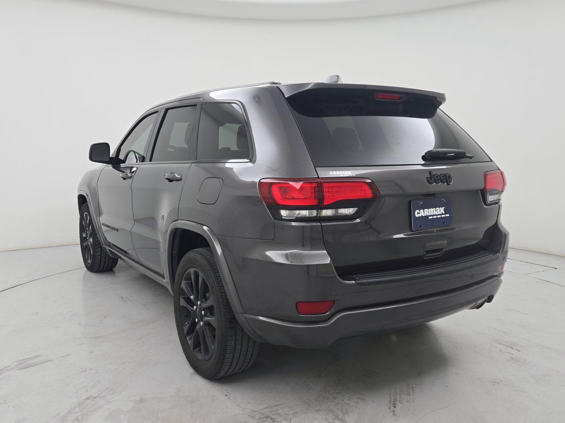 Thumbnail: 2020 Jeep Grand Cherokee - 7