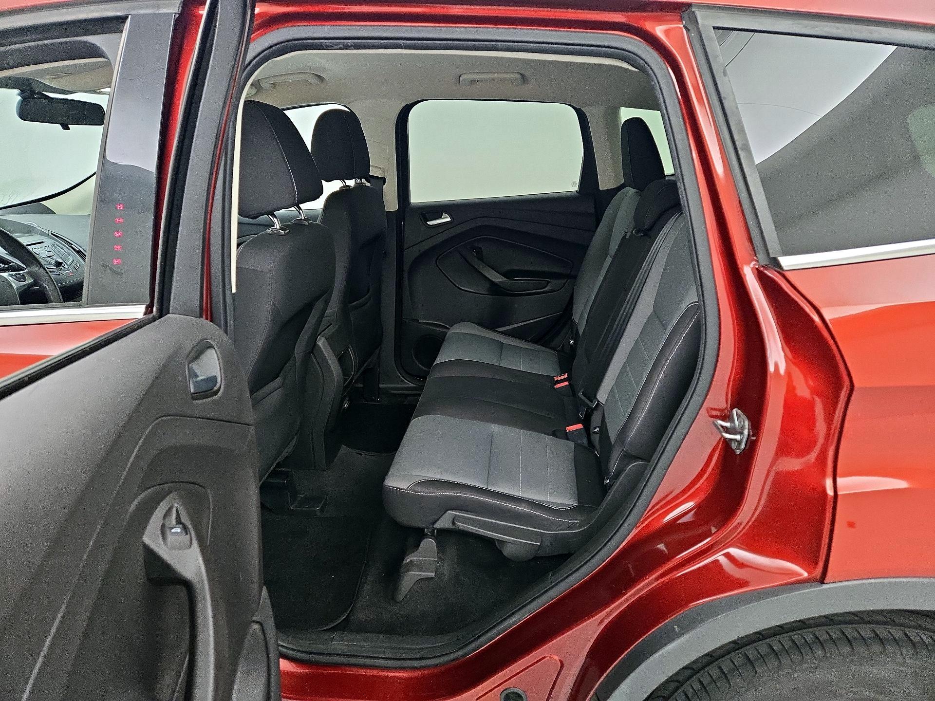 Thumbnail: 2016 Ford Escape - 19