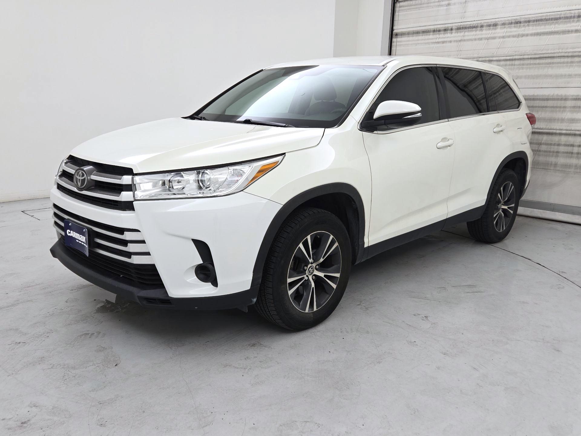 Thumbnail: 2019 Toyota Highlander - 3