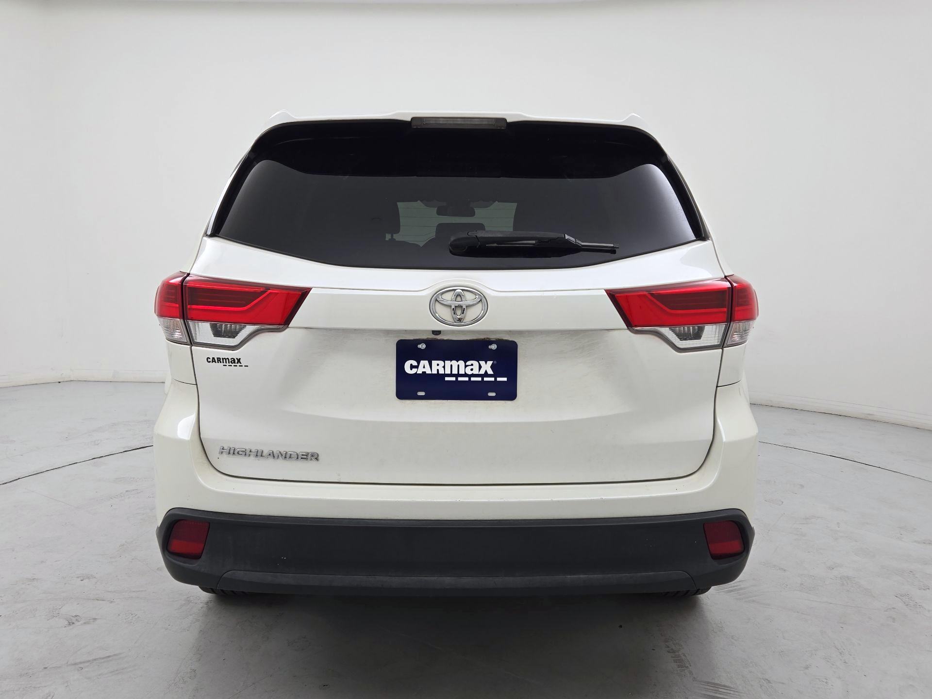 Thumbnail: 2019 Toyota Highlander - 6