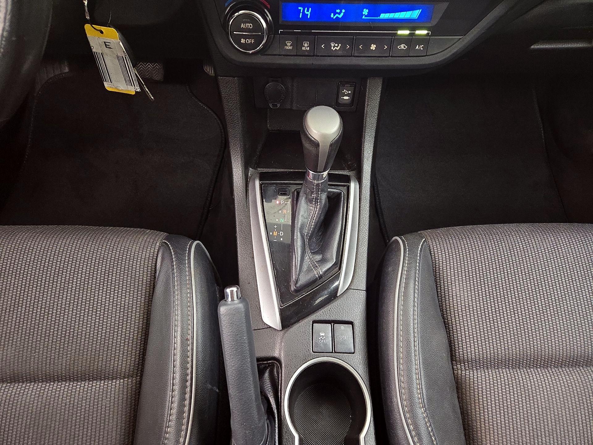 Thumbnail: 2016 Toyota Corolla - 17