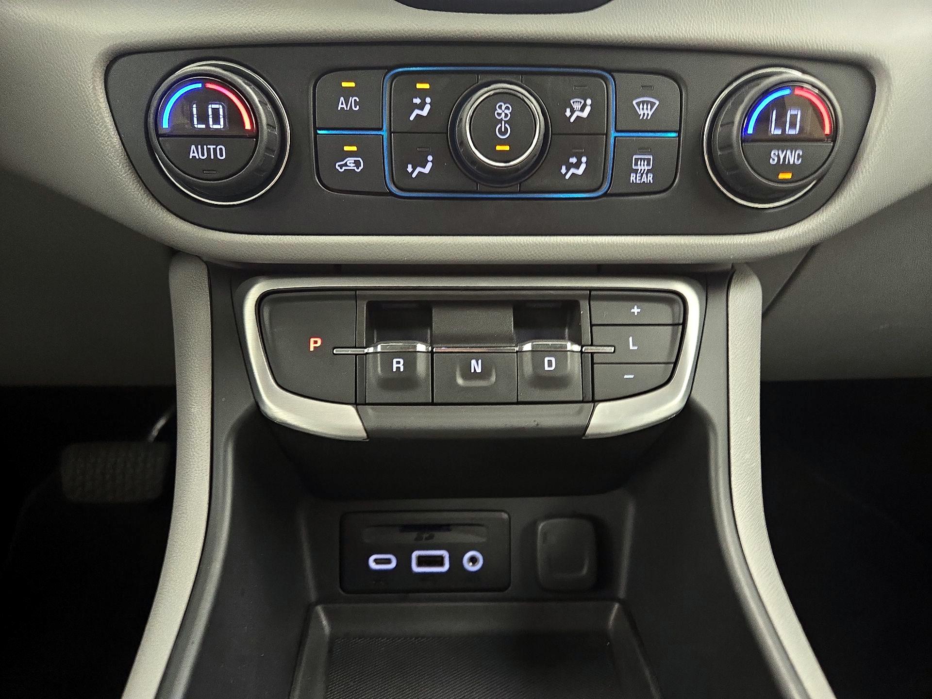 Thumbnail: 2022 GMC Terrain - 17