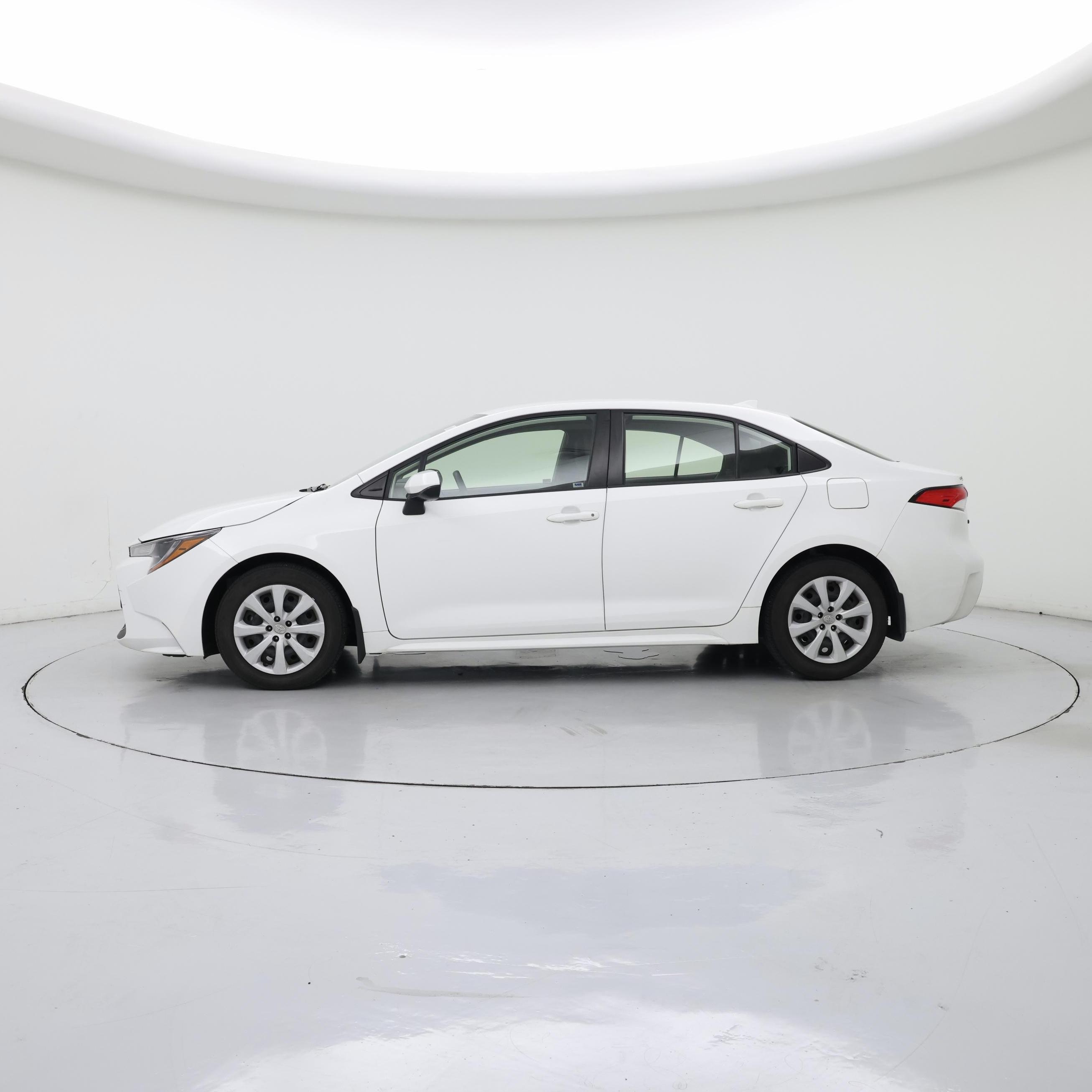 Thumbnail: 2022 Toyota Corolla - 3