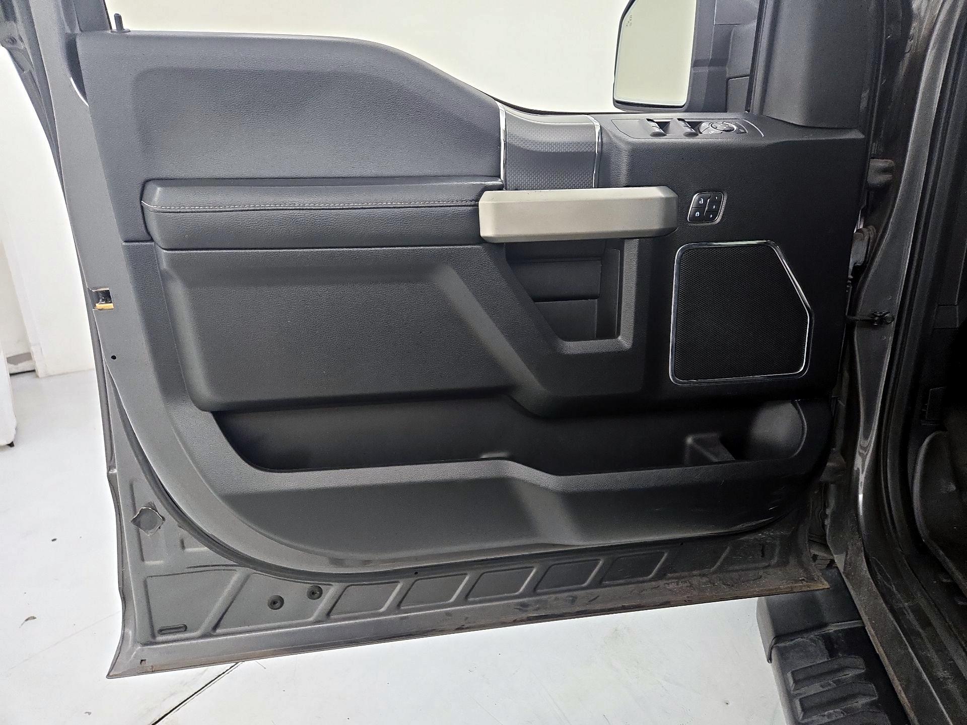 Thumbnail: 2016 Ford F-150 - 12