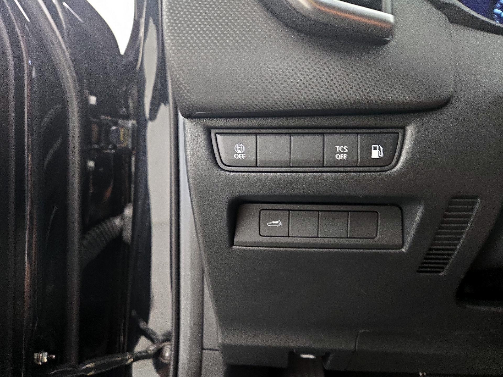 Thumbnail: 2025 Mazda CX-50 - 13