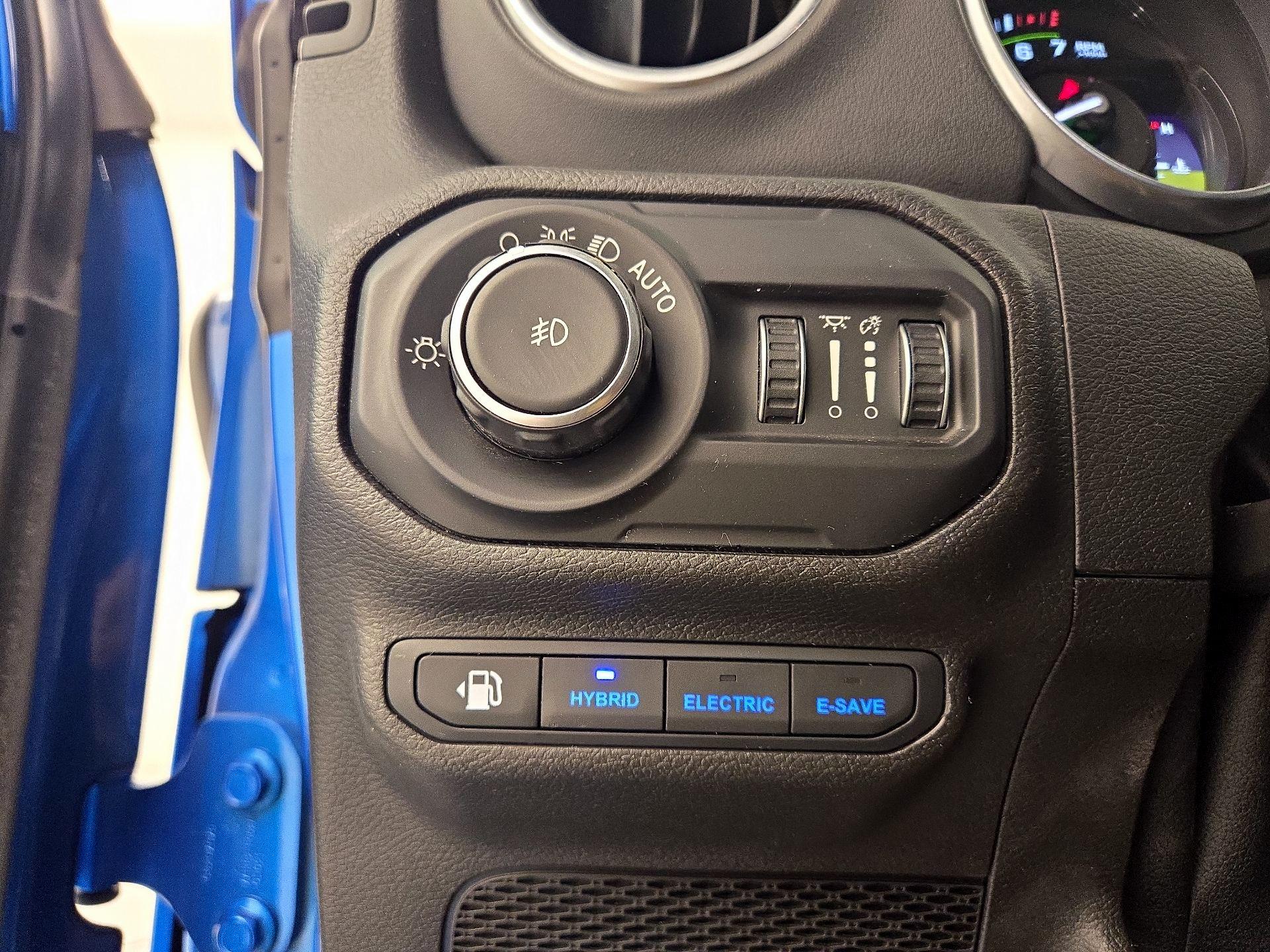 Thumbnail: 2021 Jeep Wrangler - 11