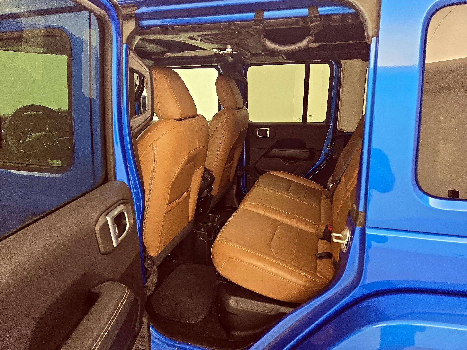 Thumbnail: 2021 Jeep Wrangler - 18