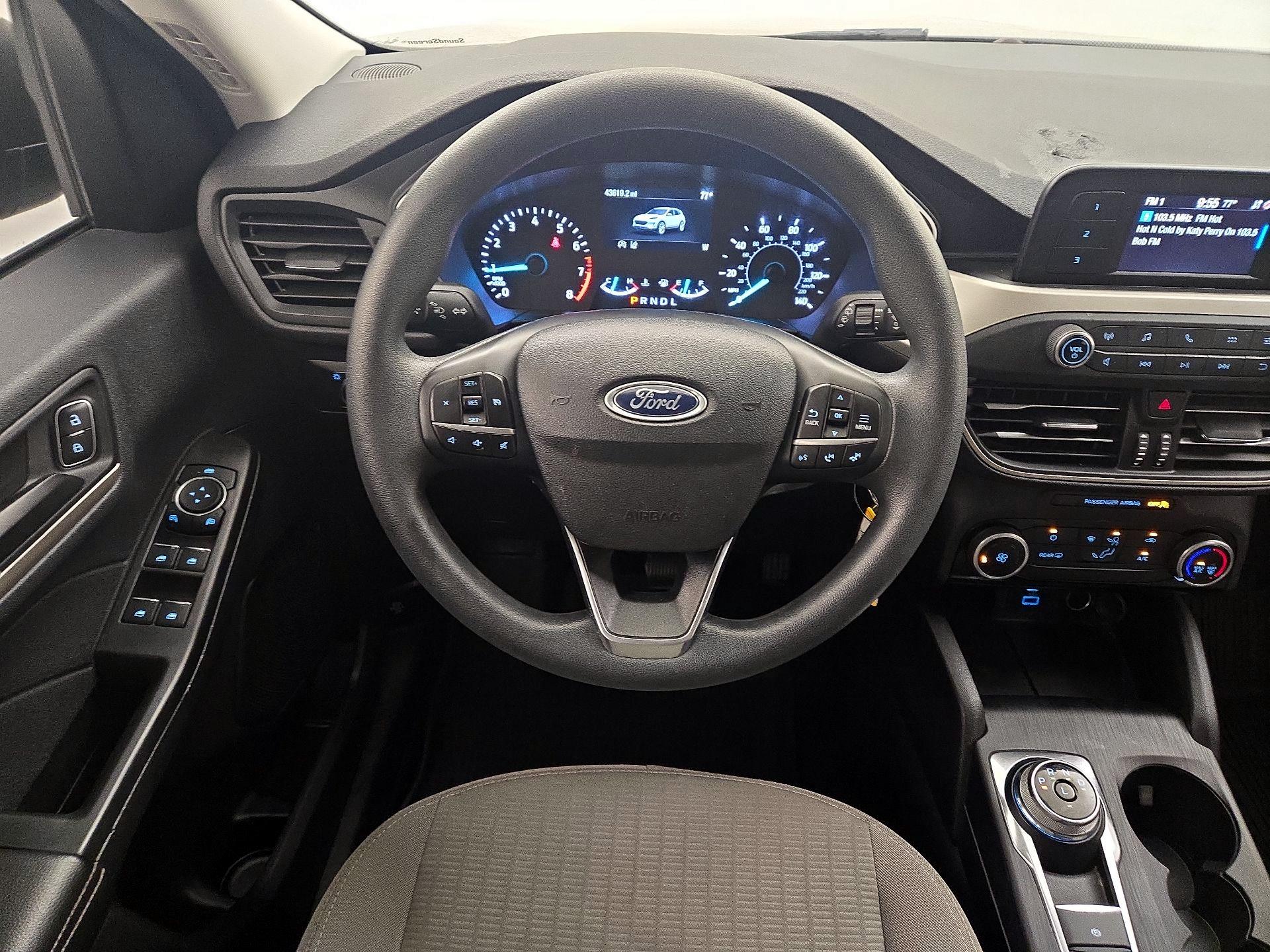 Thumbnail: 2022 Ford Escape - 10