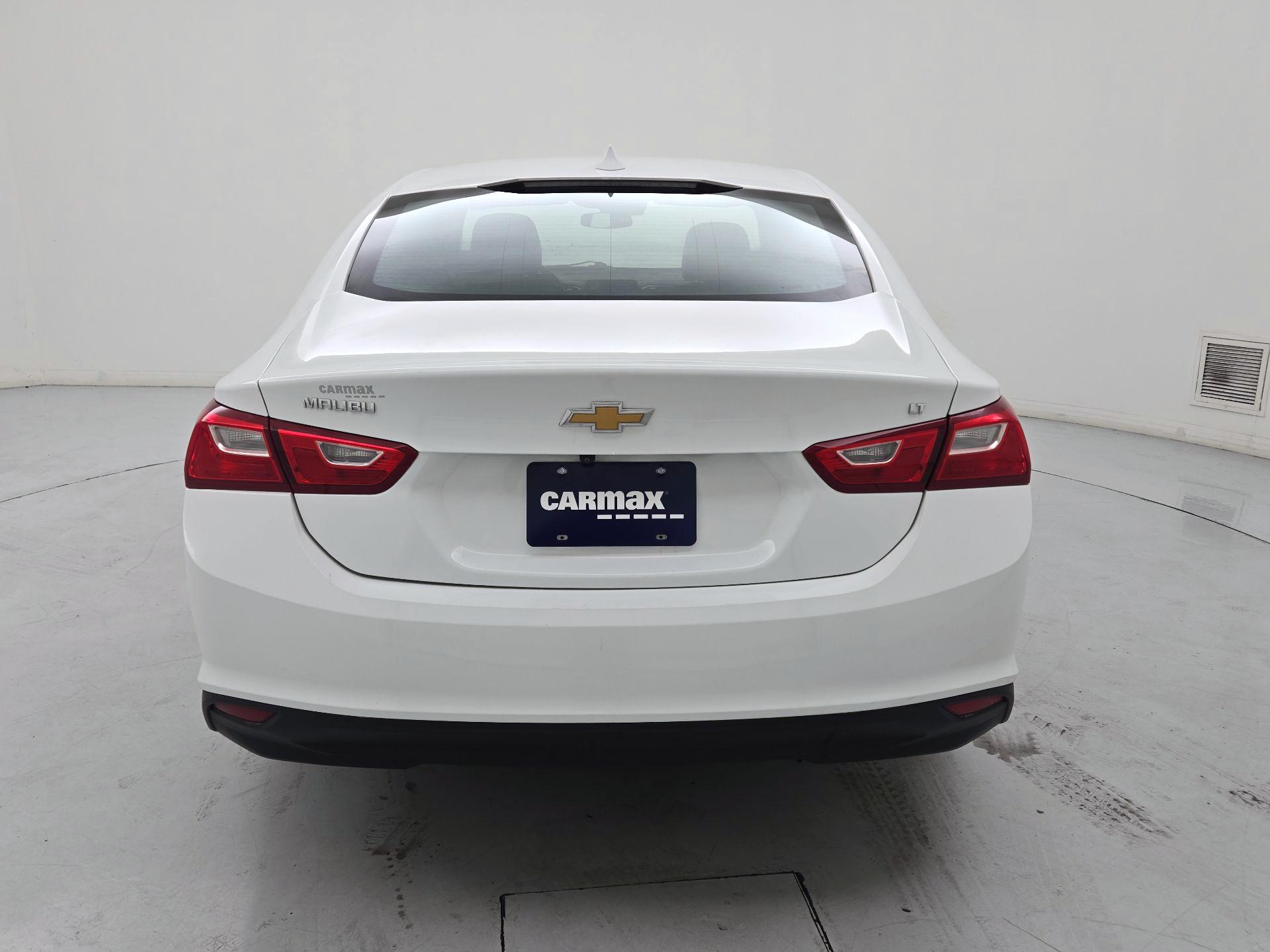 Thumbnail: 2023 Chevrolet Malibu - 6