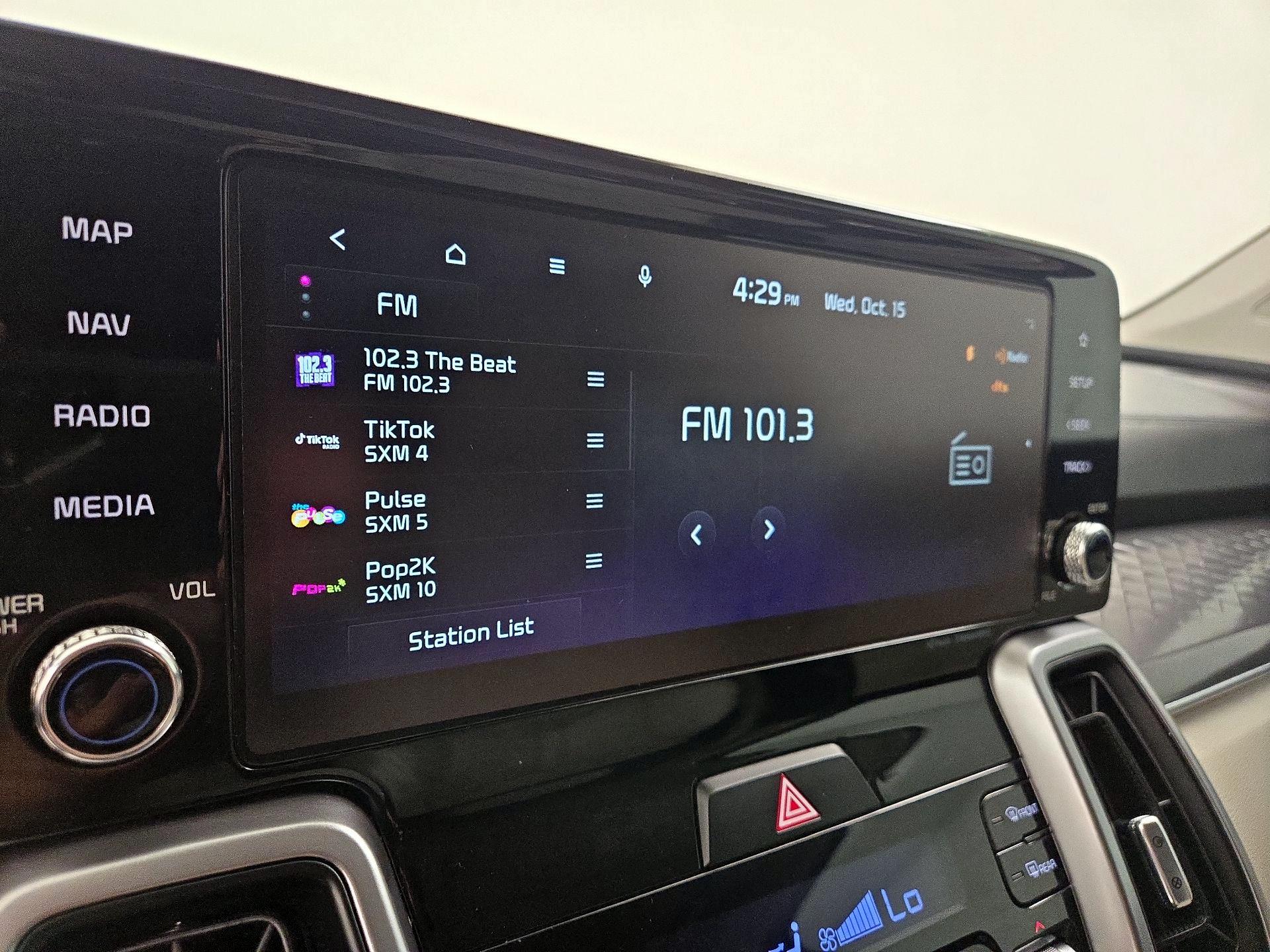 Thumbnail: 2023 Kia Sorento - 14