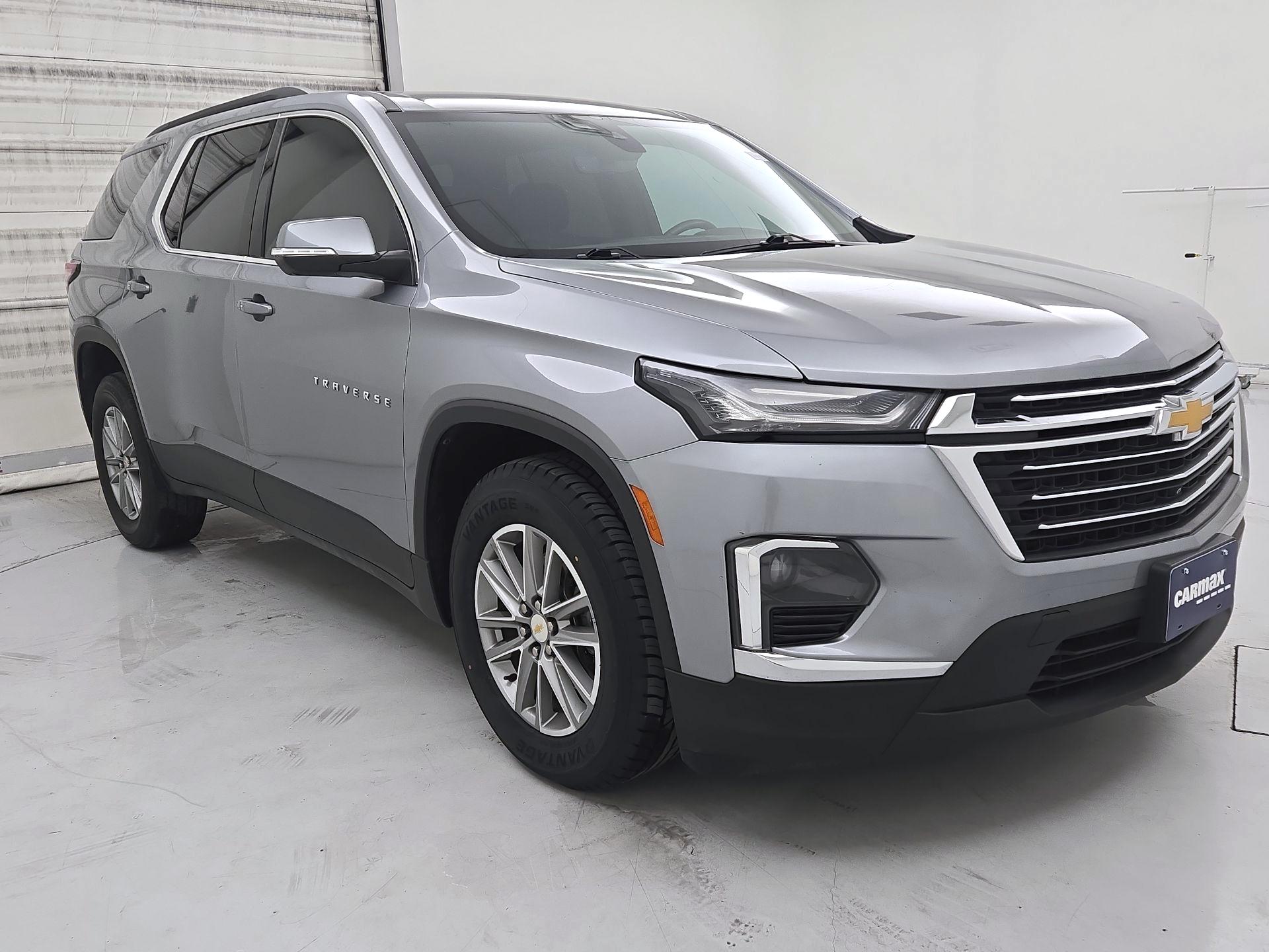 Thumbnail: 2023 Chevrolet Traverse - 1