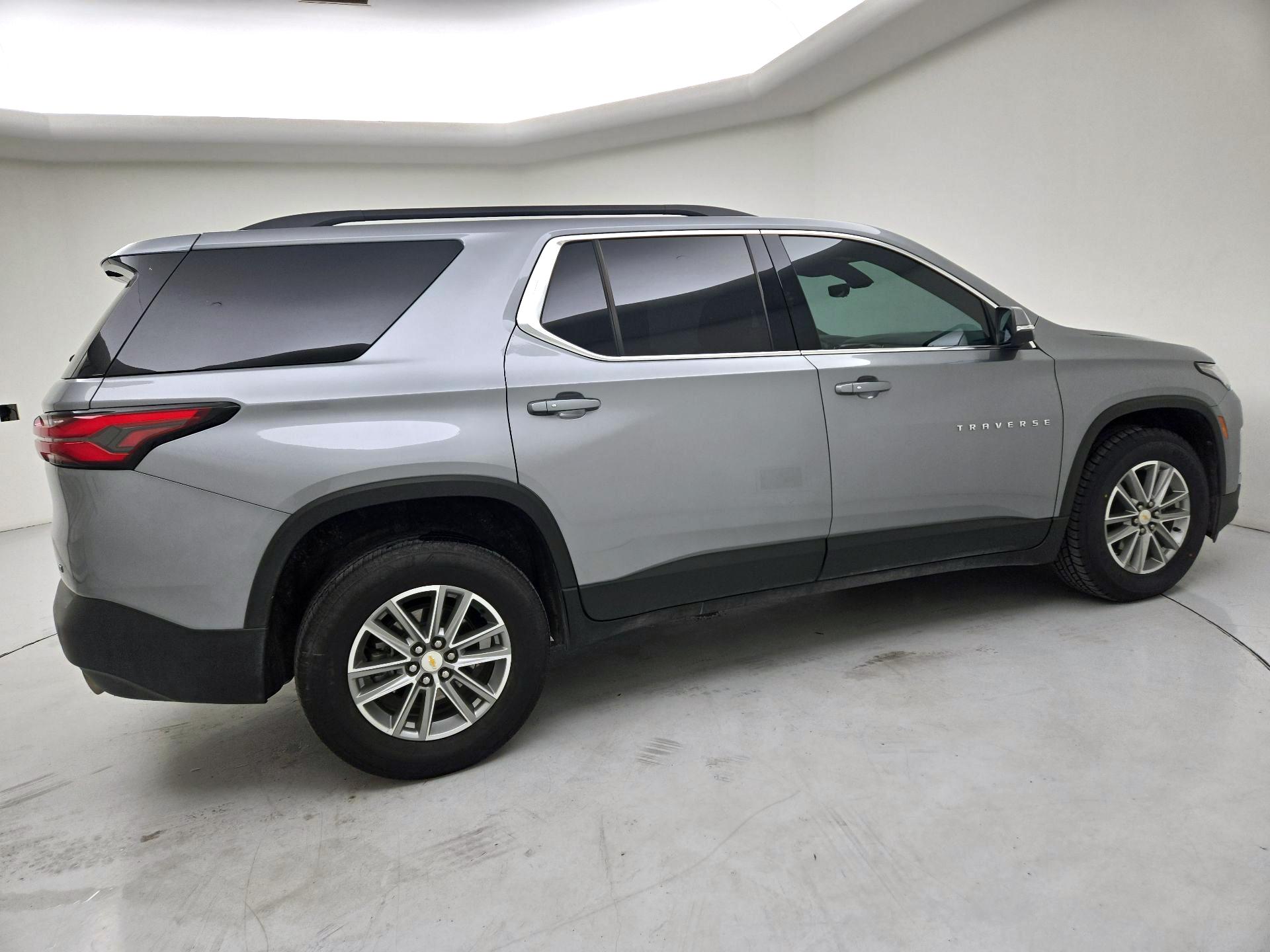 Thumbnail: 2023 Chevrolet Traverse - 4