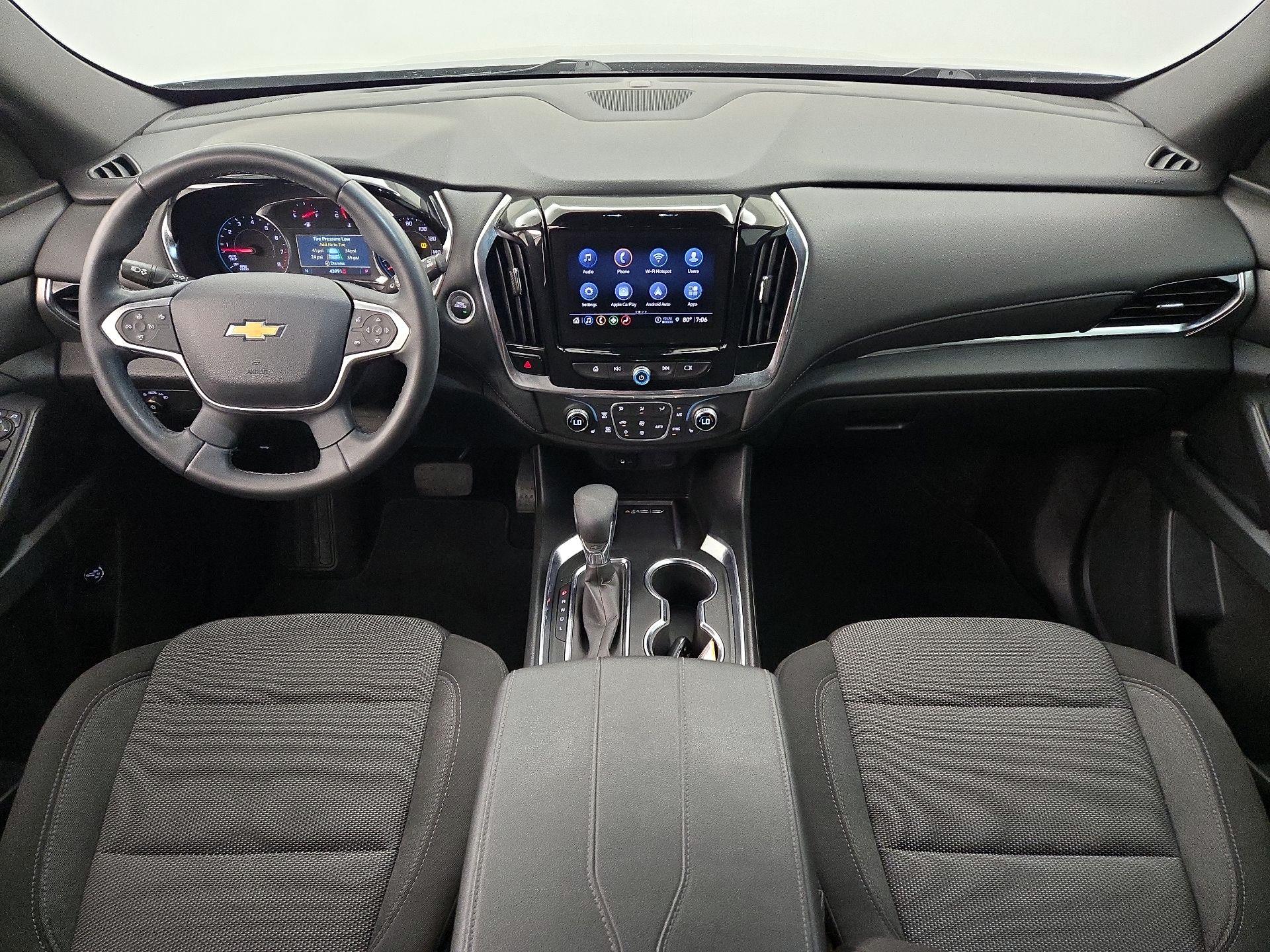 Thumbnail: 2023 Chevrolet Traverse - 8