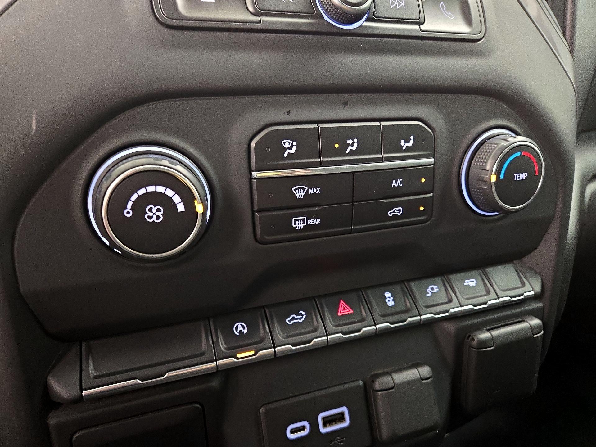 Thumbnail: 2021 Chevrolet Silverado 1500 - 14