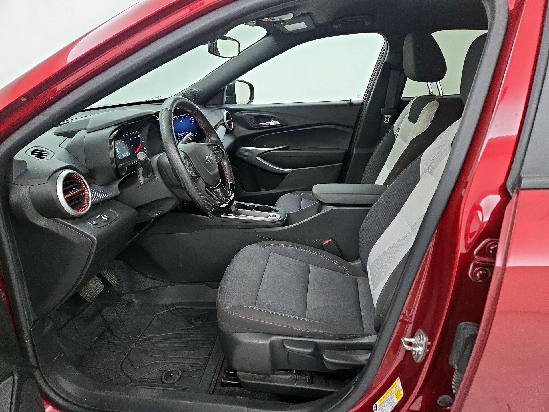 Thumbnail: 2024 Chevrolet Trax - 9