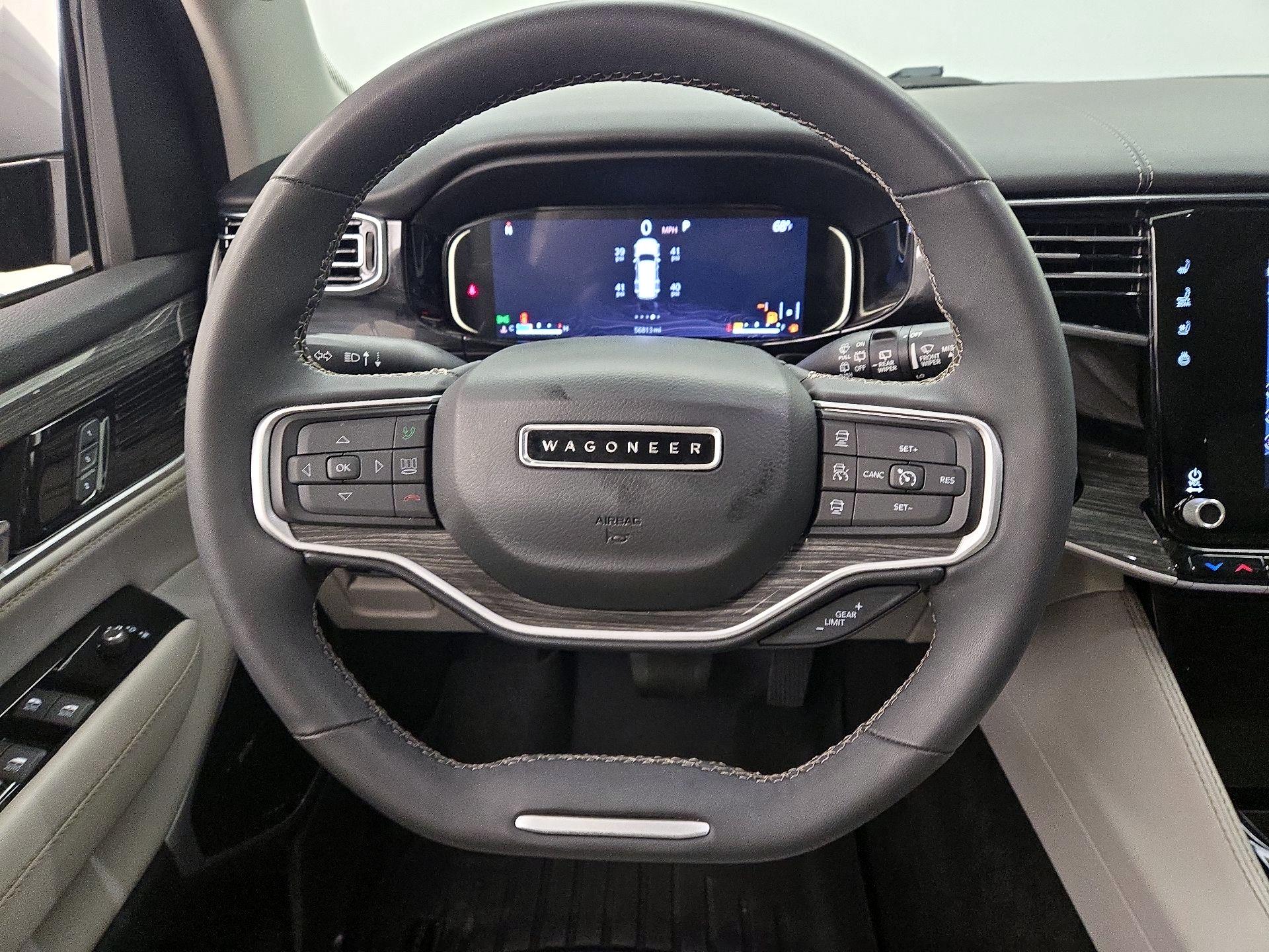 Thumbnail: 2022 Jeep Wagoneer - 10