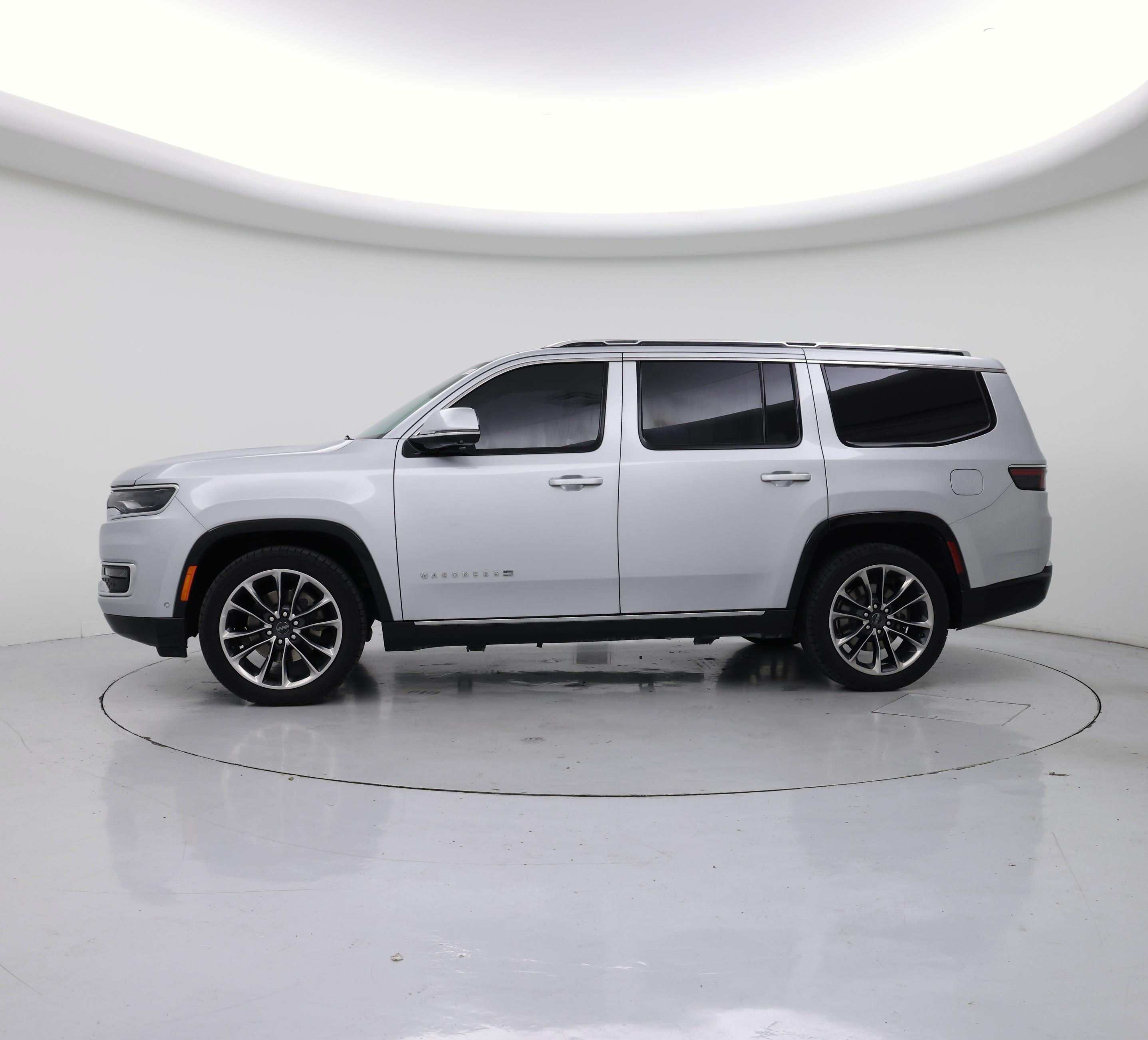 Thumbnail: 2022 Jeep Wagoneer - 3