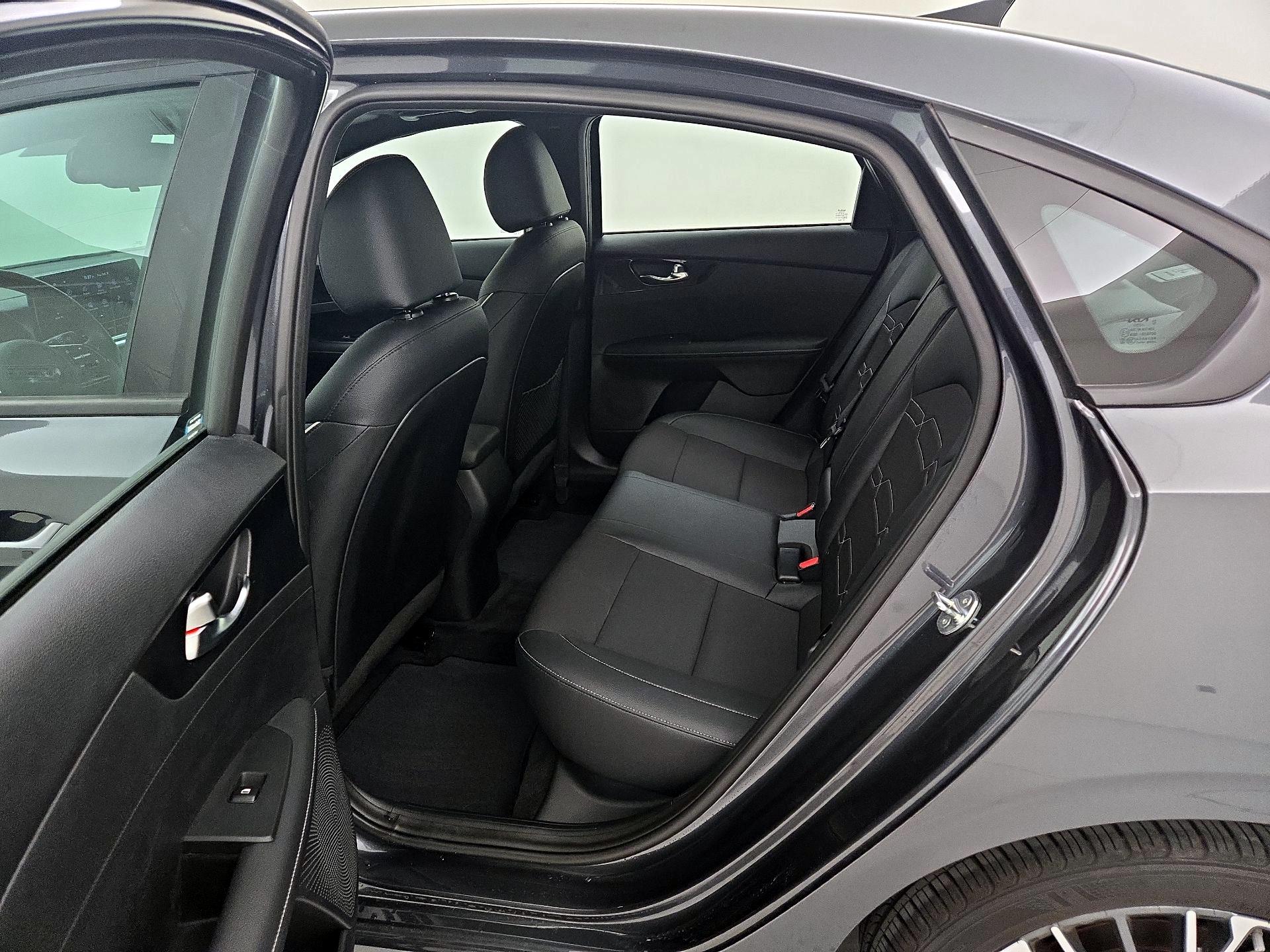 Thumbnail: 2024 Kia Forte - 19