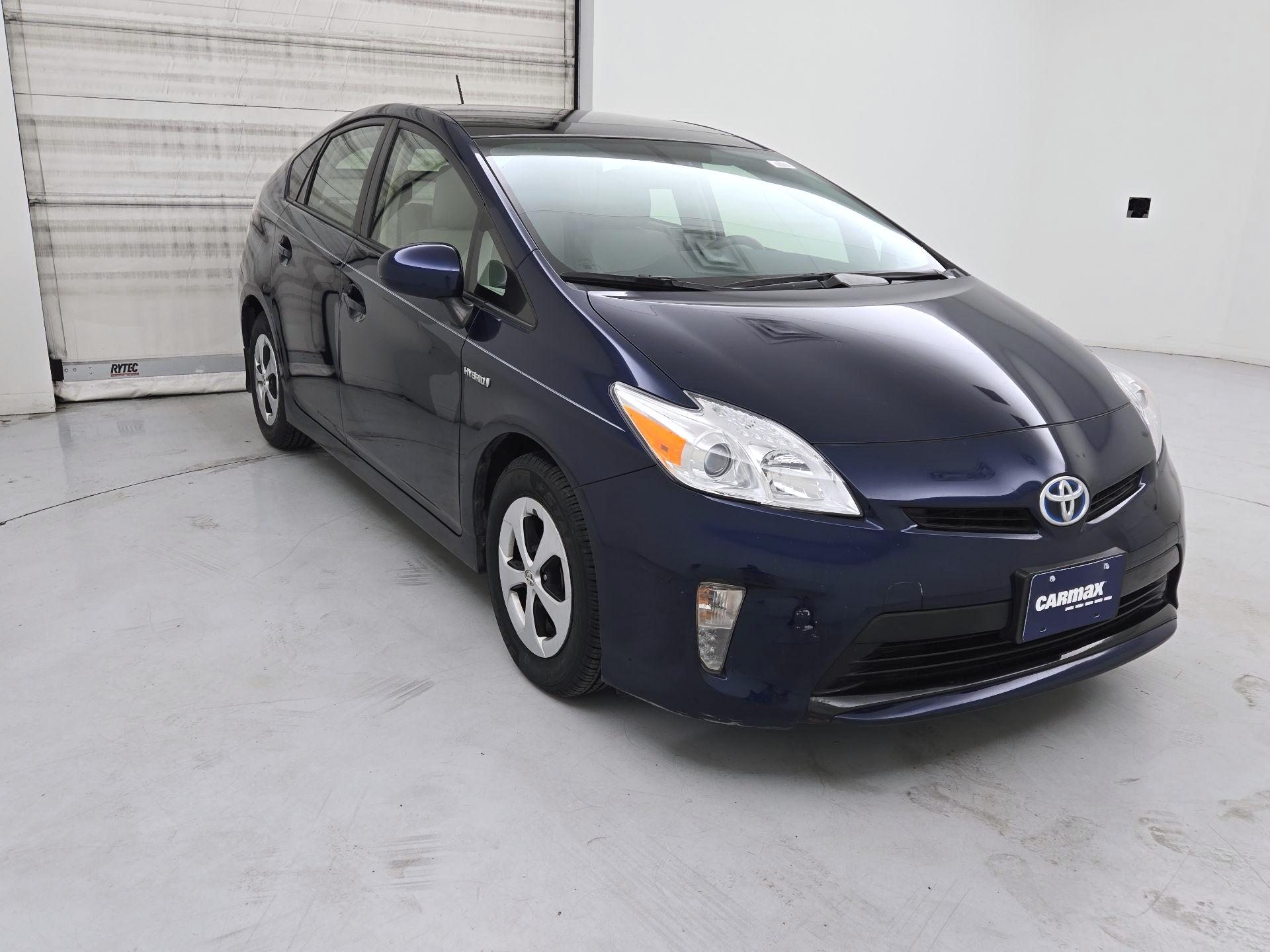 Thumbnail: 2014 Toyota Prius - 1