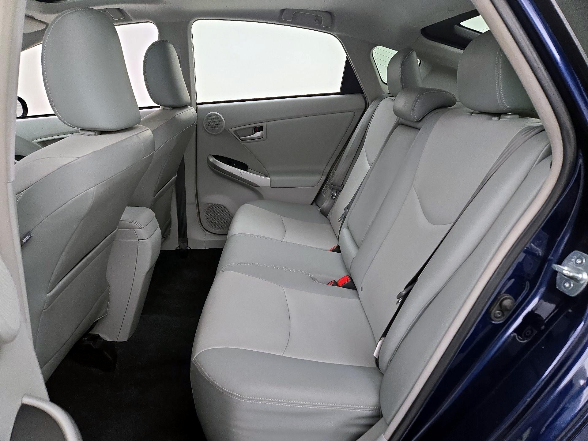 Thumbnail: 2014 Toyota Prius - 18
