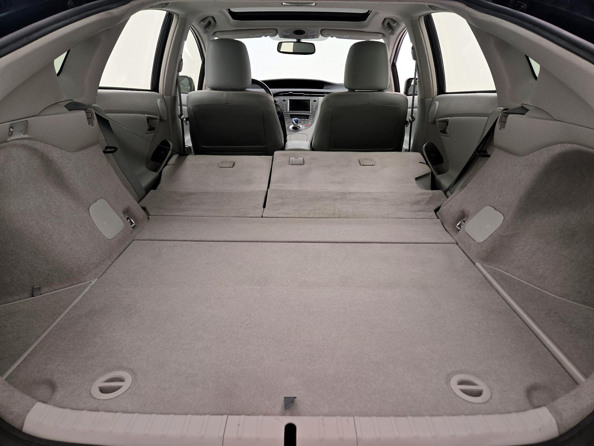 Thumbnail: 2014 Toyota Prius - 20