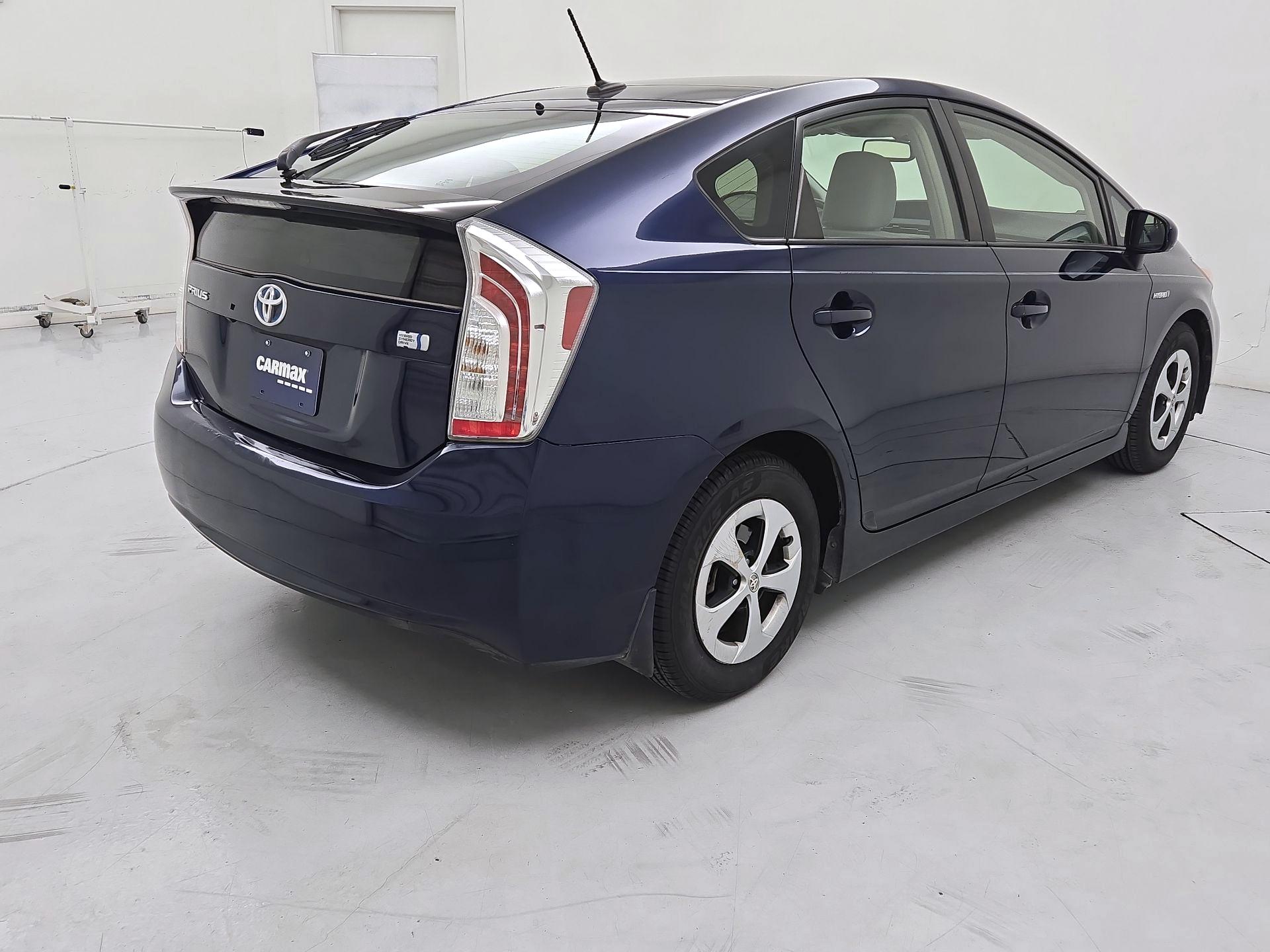 Thumbnail: 2014 Toyota Prius - 5