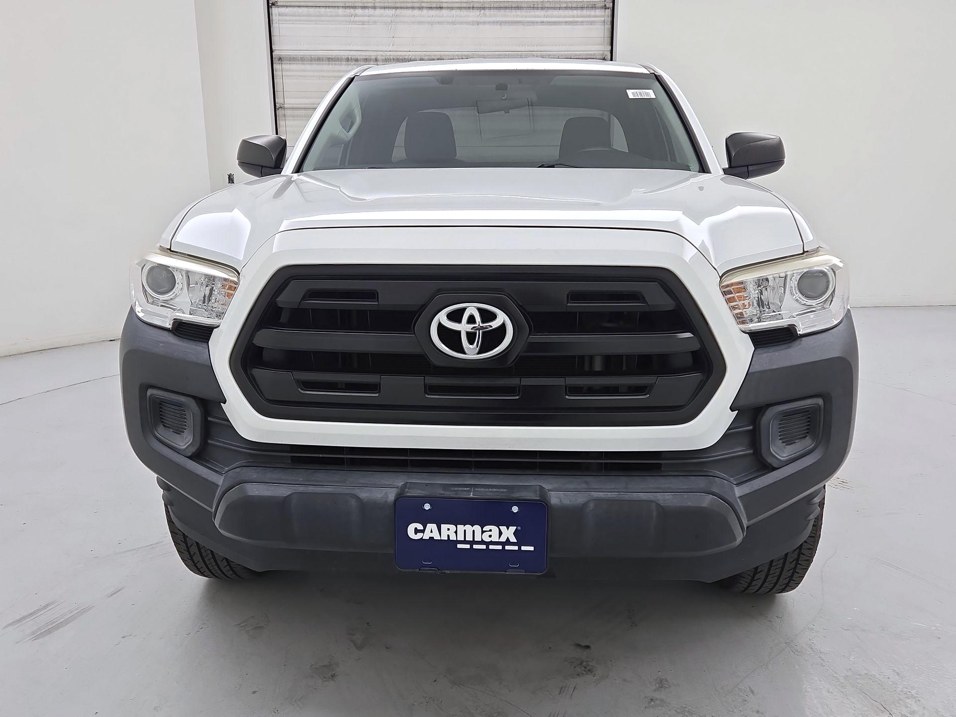 Thumbnail: 2016 Toyota Tacoma - 2