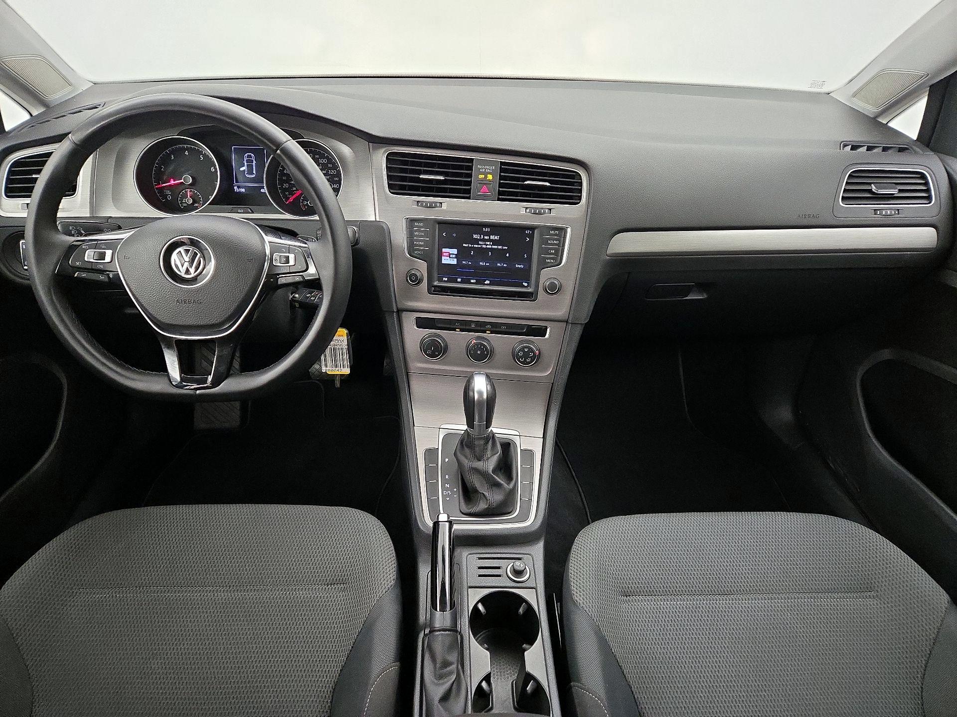 Thumbnail: 2017 Volkswagen Golf - 8