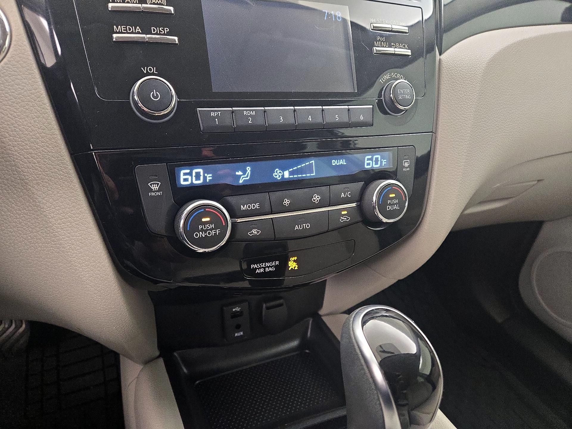 Thumbnail: 2018 Nissan Rogue Sport - 14
