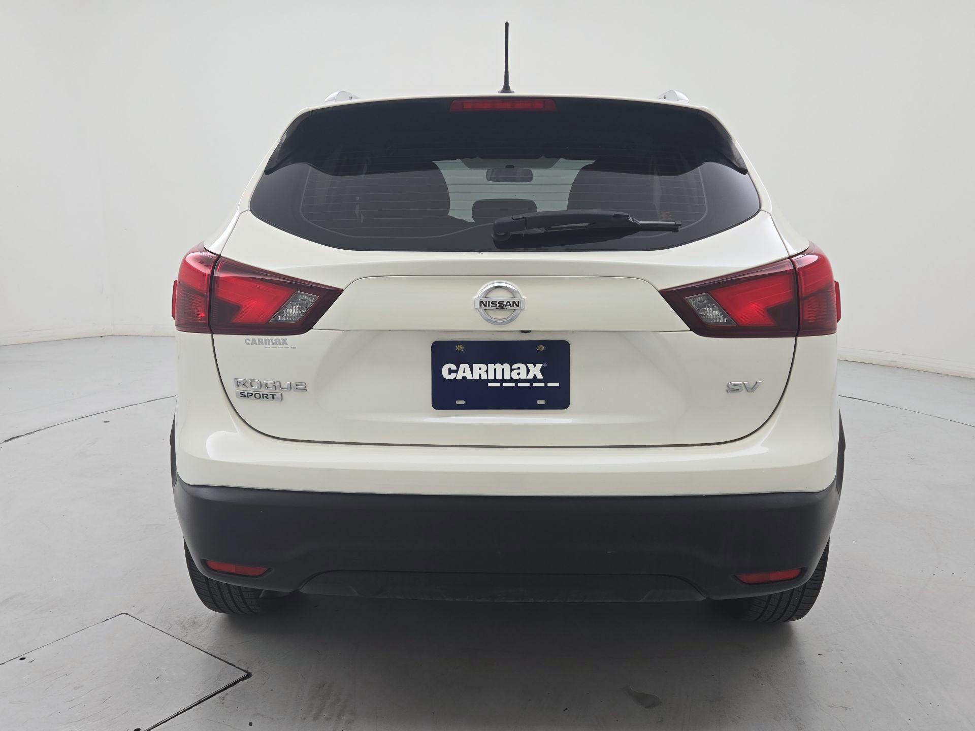 Thumbnail: 2018 Nissan Rogue Sport - 6