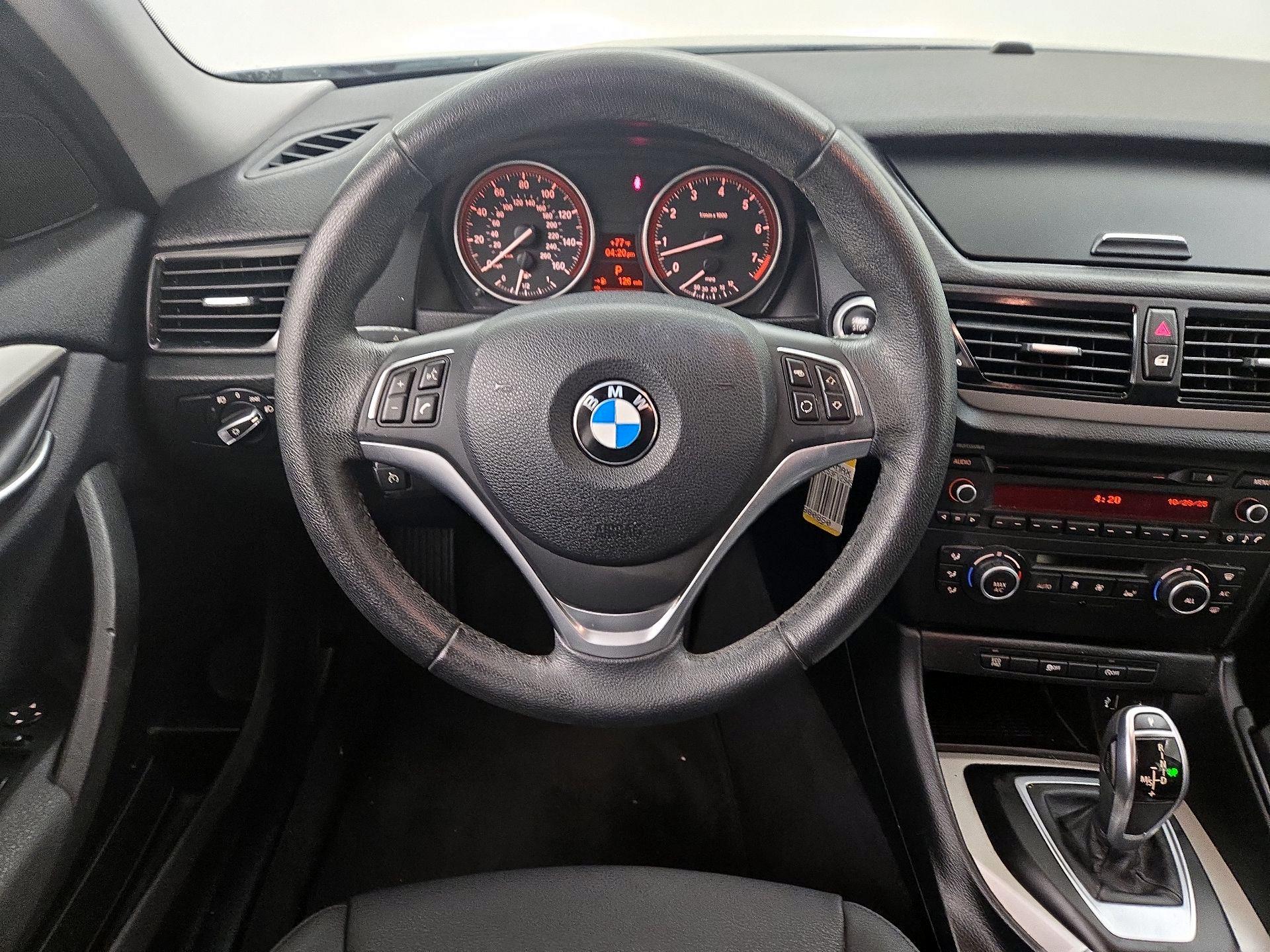 Thumbnail: 2015 BMW X1 - 10