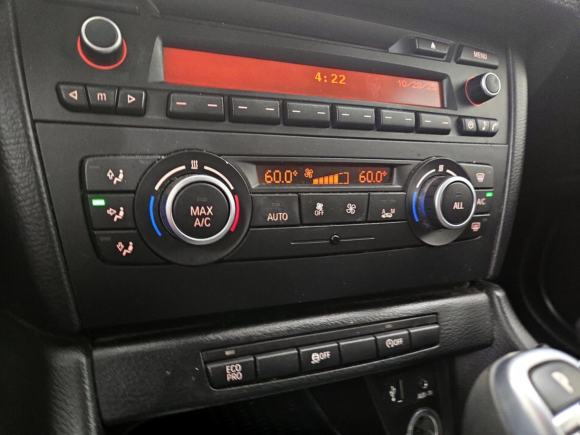 Thumbnail: 2015 BMW X1 - 15