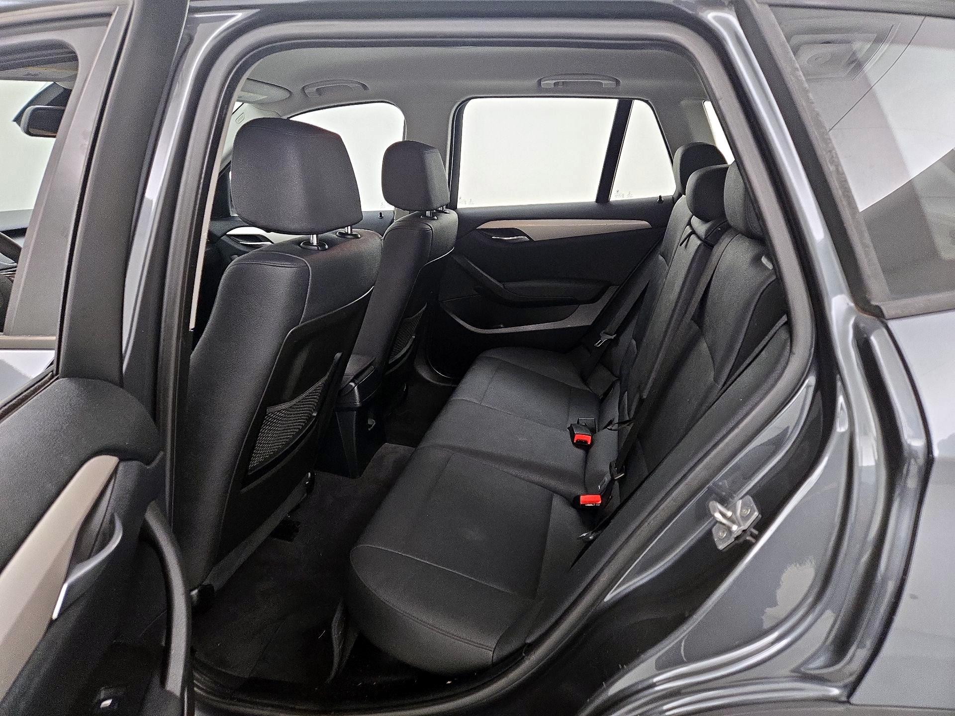 Thumbnail: 2015 BMW X1 - 18