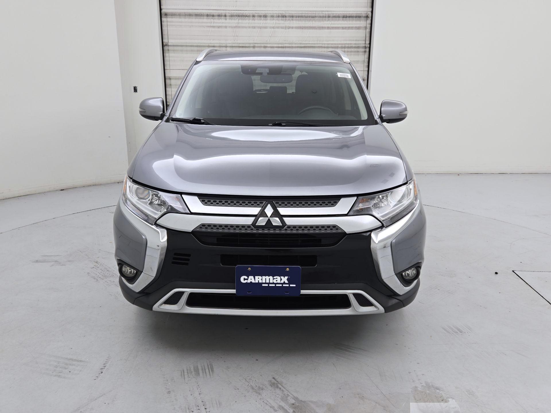 Thumbnail: 2020 Mitsubishi Outlander - 2