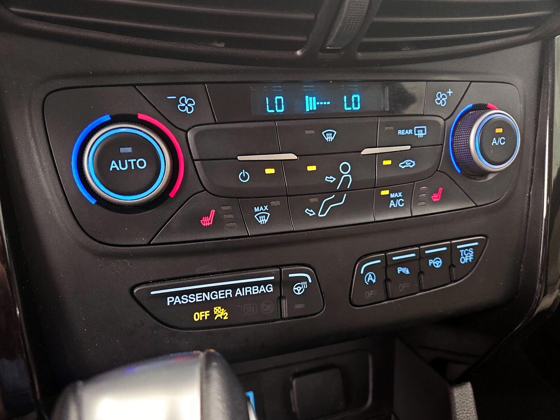 Thumbnail: 2019 Ford Escape - 15