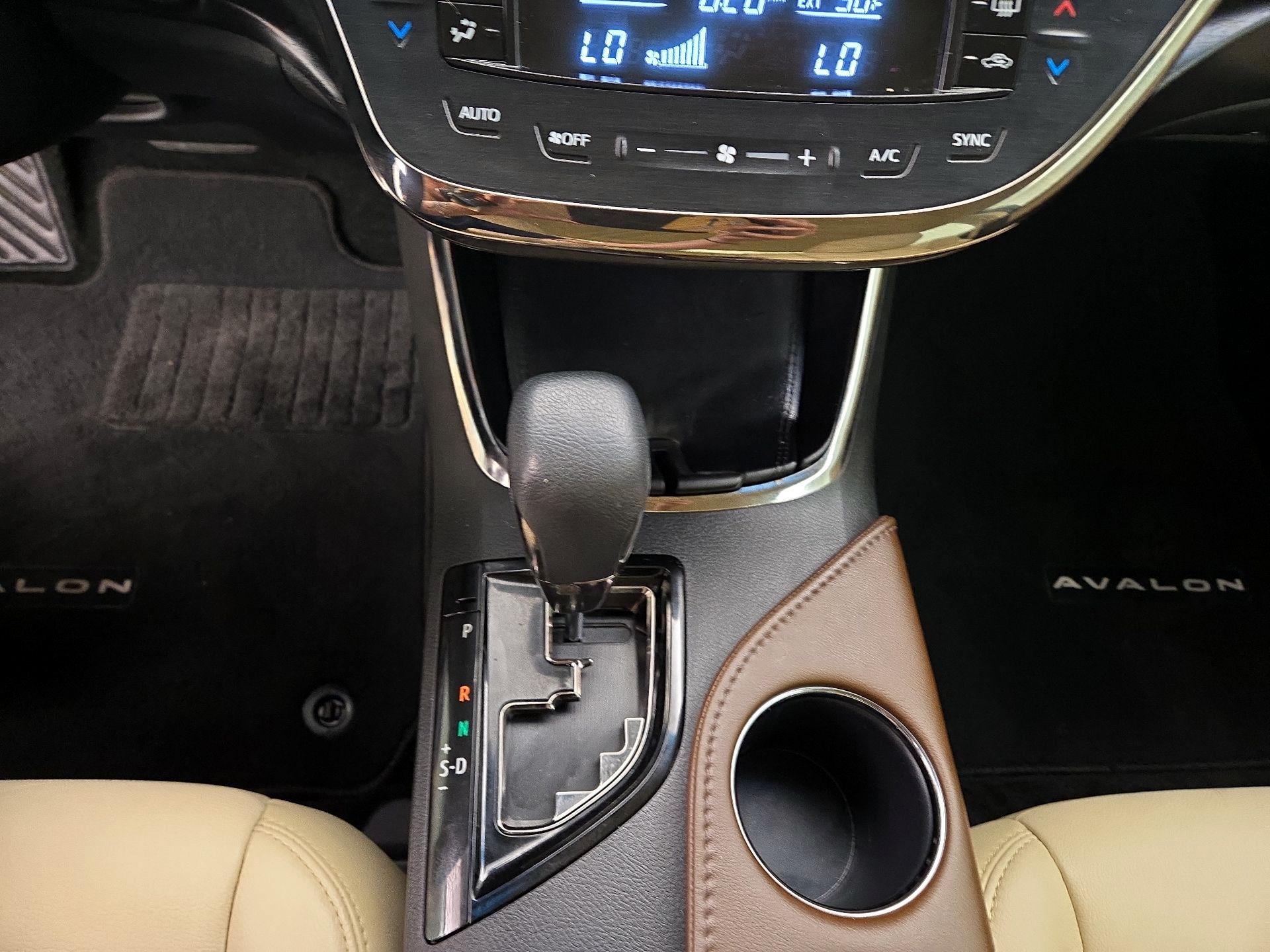 Thumbnail: 2018 Toyota Avalon - 15