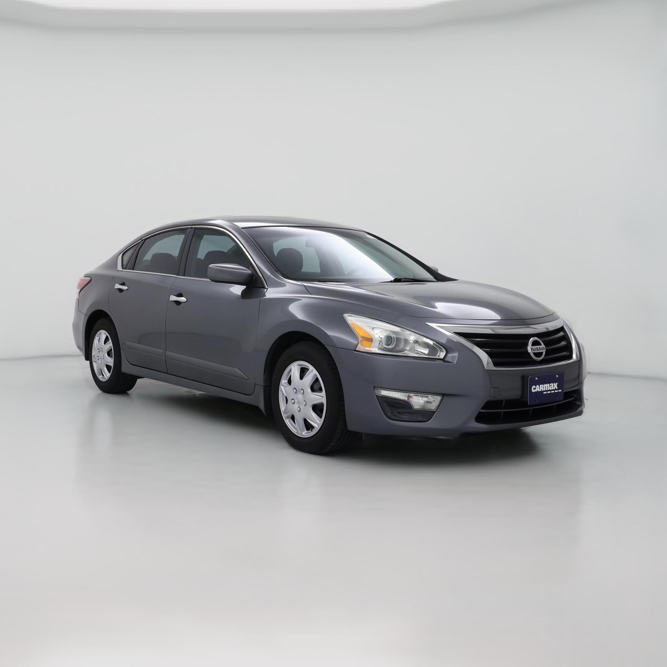 Thumbnail: 2015 Nissan Altima - 1