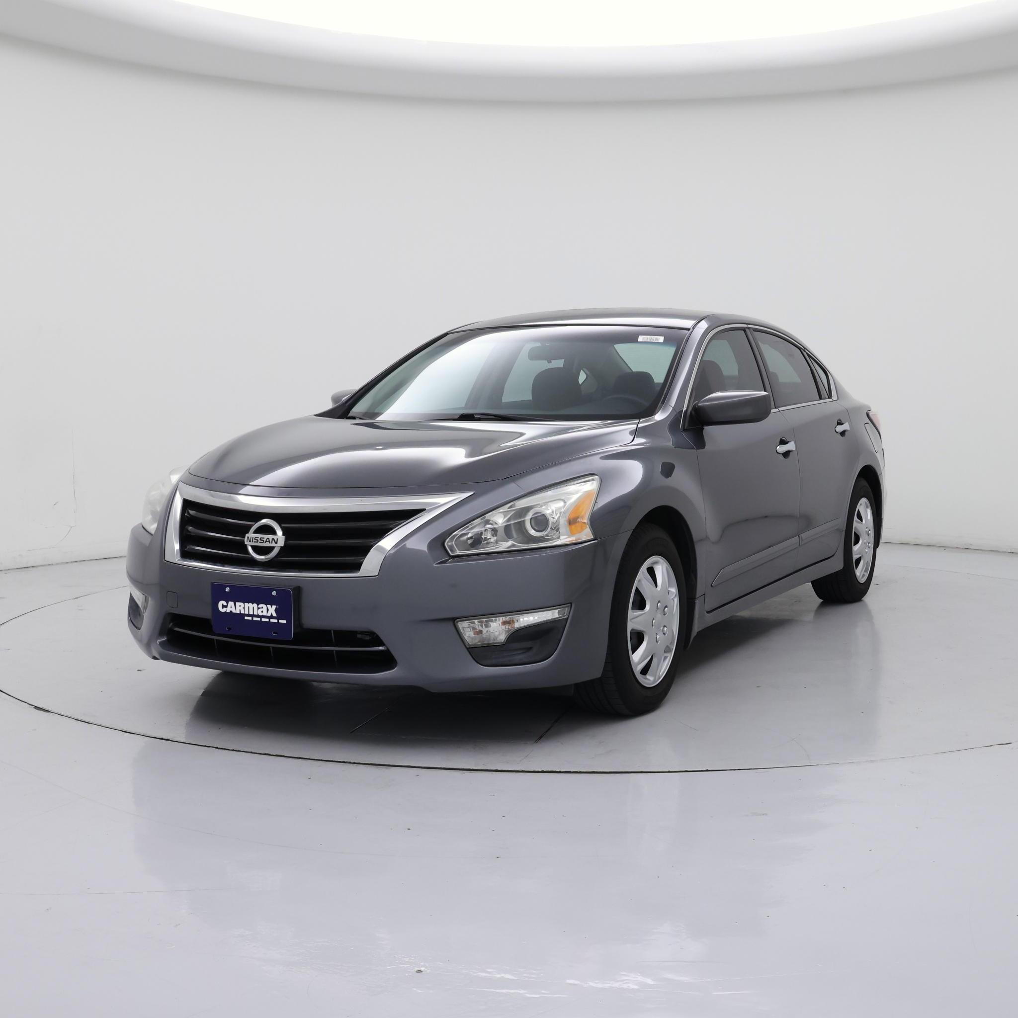 Thumbnail: 2015 Nissan Altima - 4