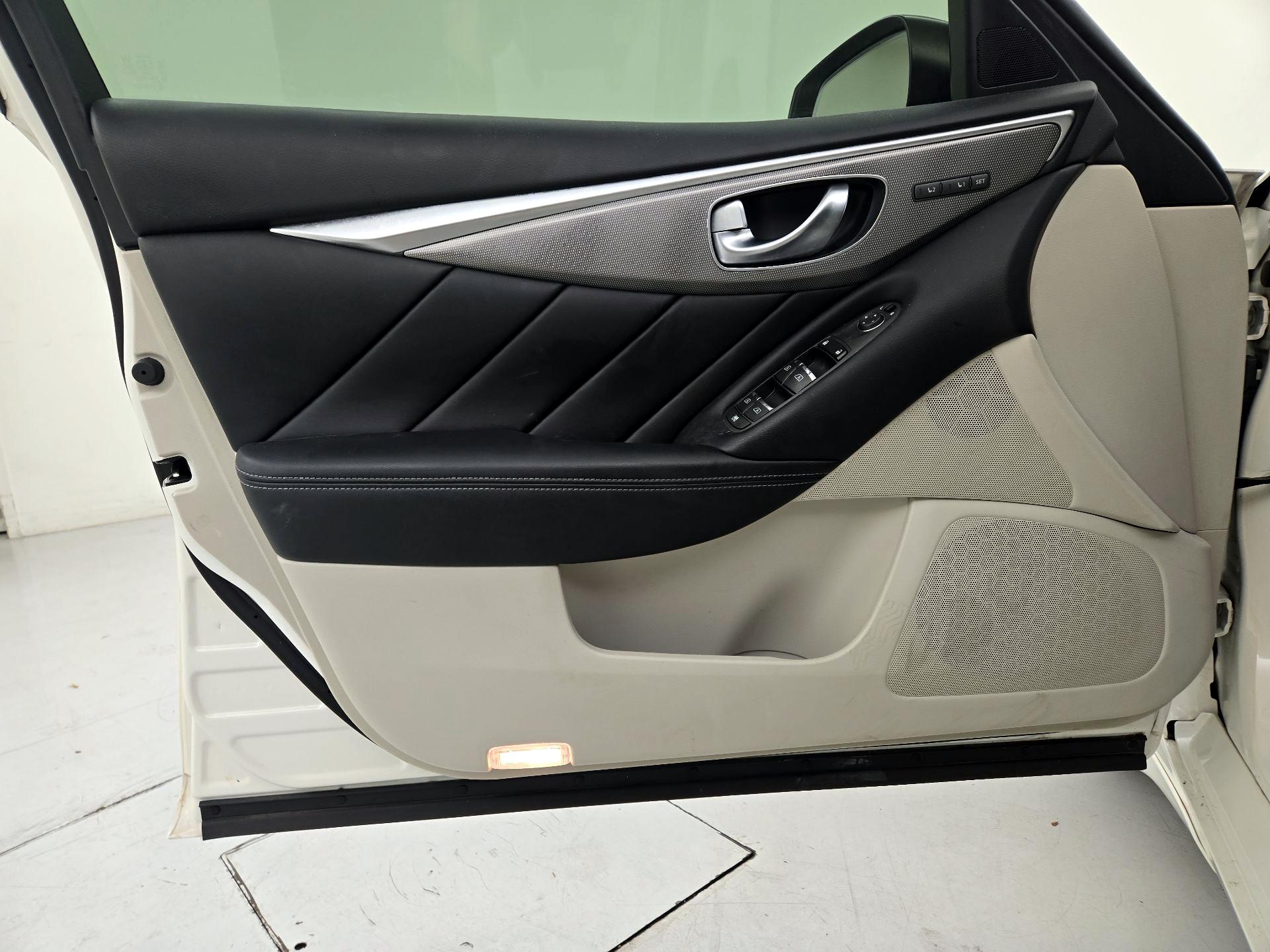 Thumbnail: 2016 INFINITI  - 12