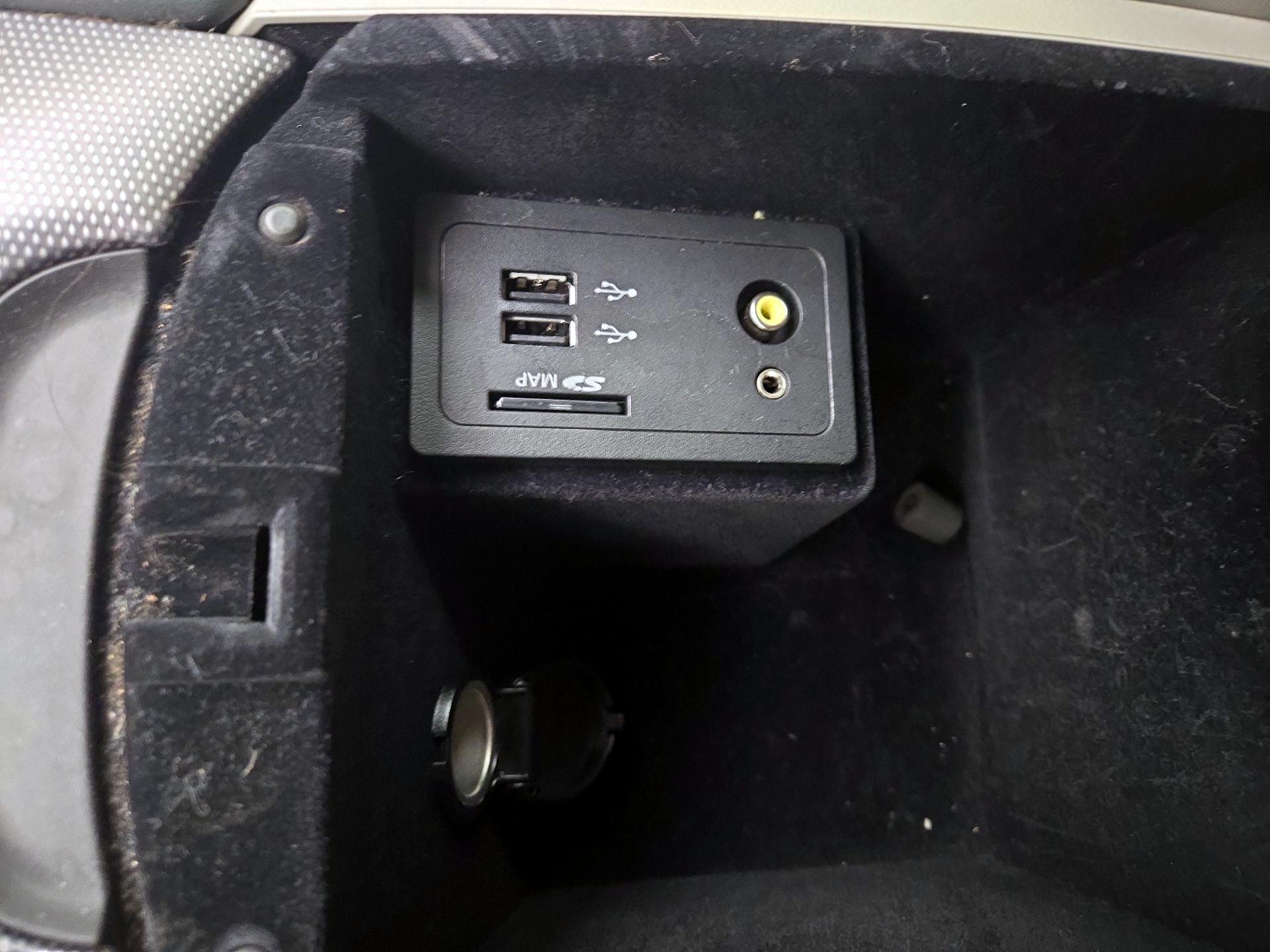 Thumbnail: 2016 INFINITI  - 19