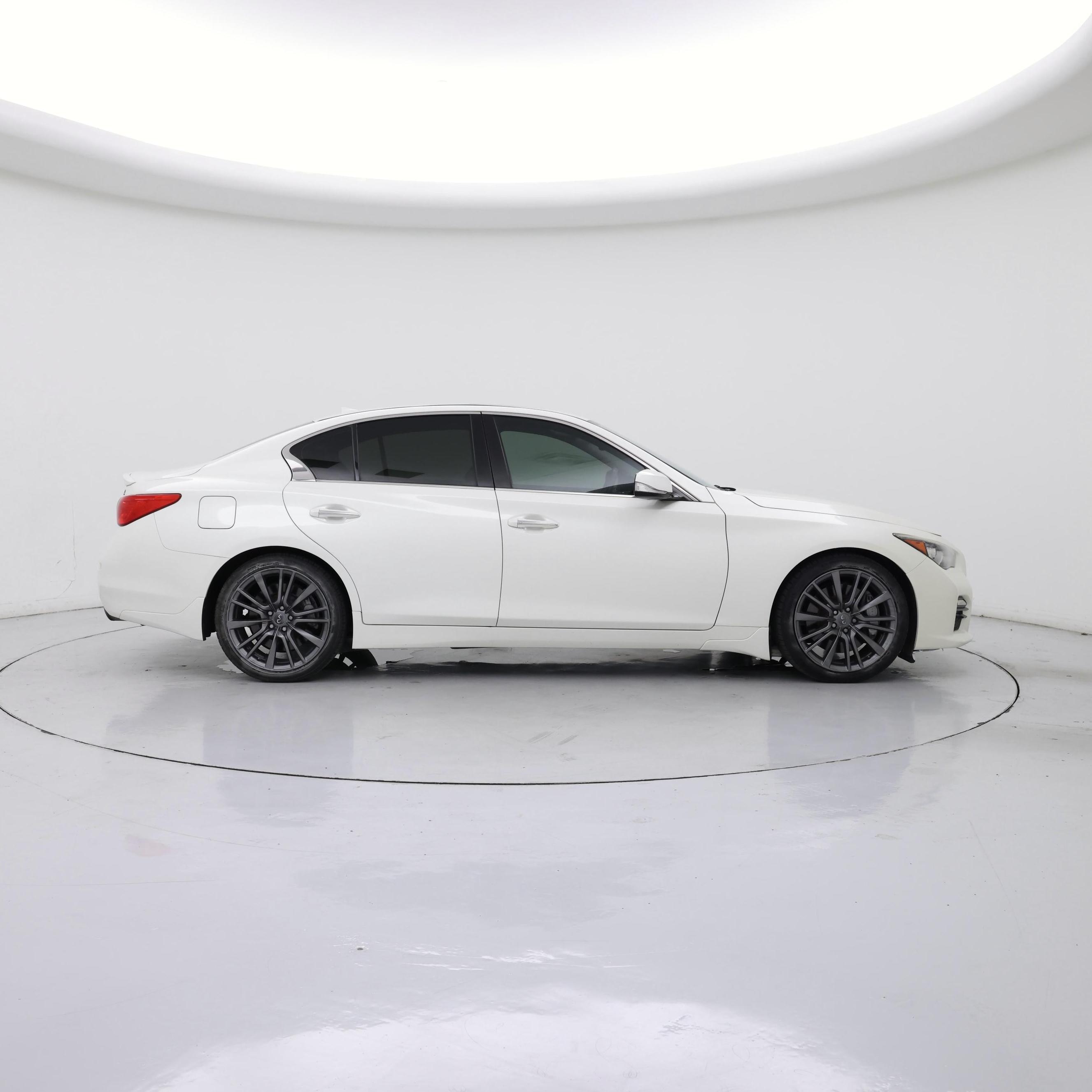 Thumbnail: 2016 INFINITI  - 7